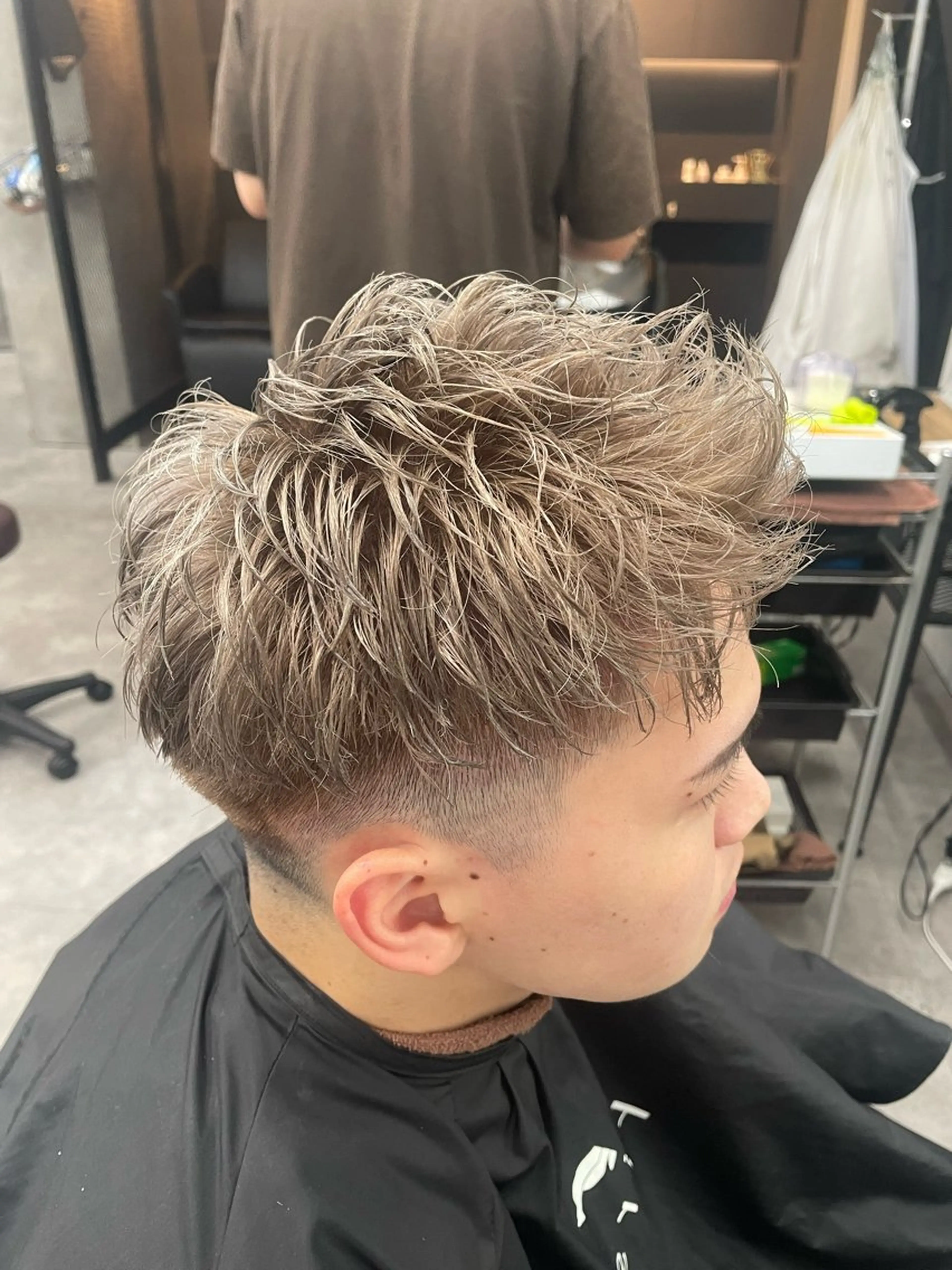 ショート ヘアカラー ⭐️メンズカラー⭐️ No1二田健吾‼️のヘアスタイル