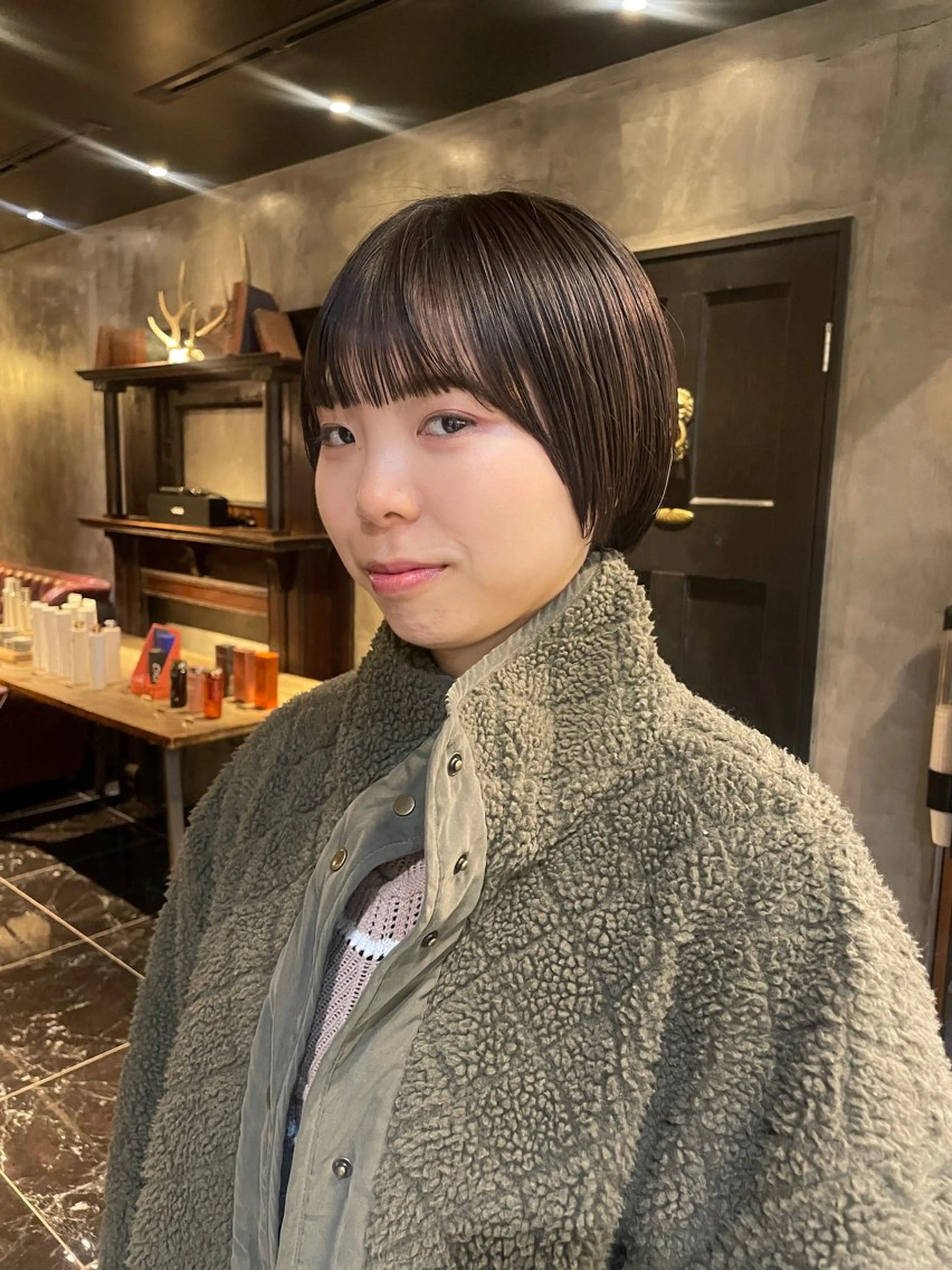 ショート カラー パーマ ヘアアレンジ レイヤー/ 透明感カラー/マドカのヘアスタイル
