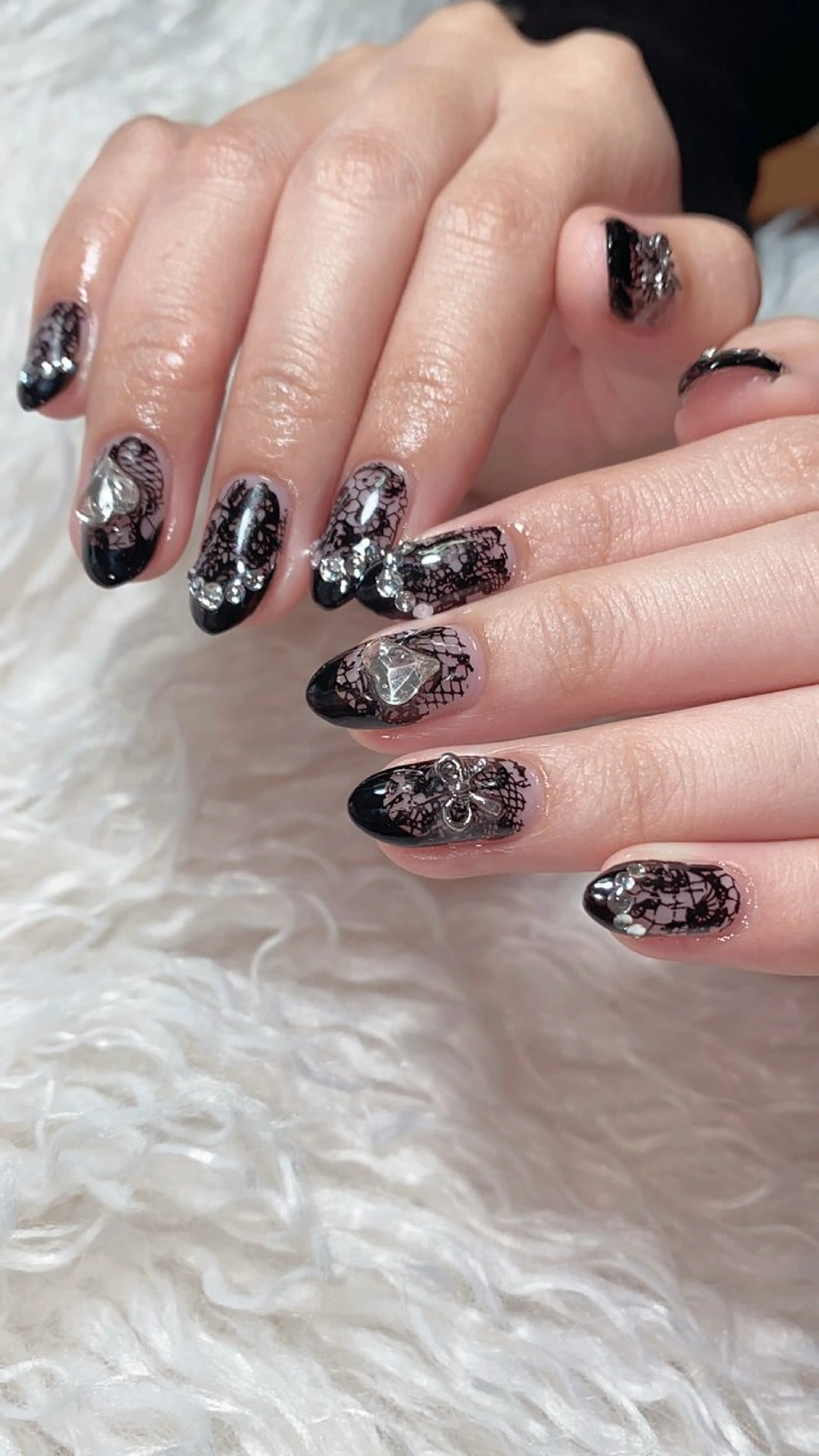 ネイル ハンドネイル n o q r m. n a c h iのネイルデザイン