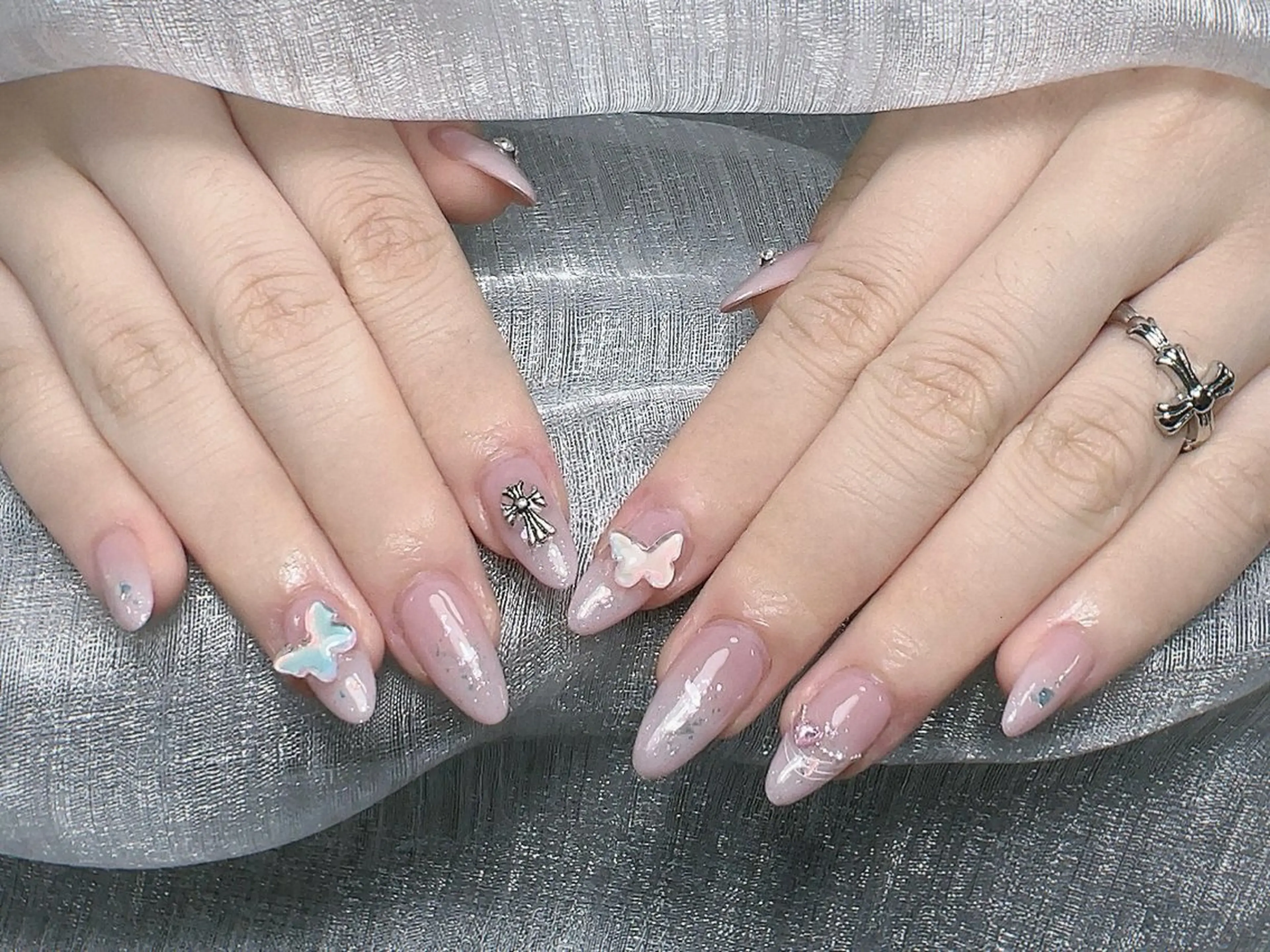 ネイル 長さ出し フレンチネイル グラデーション マグネットネイル マグネットフレンチ ハンドネイル ハンドケア ⭐️Dreamy Nail⭐️のネイルデザイン