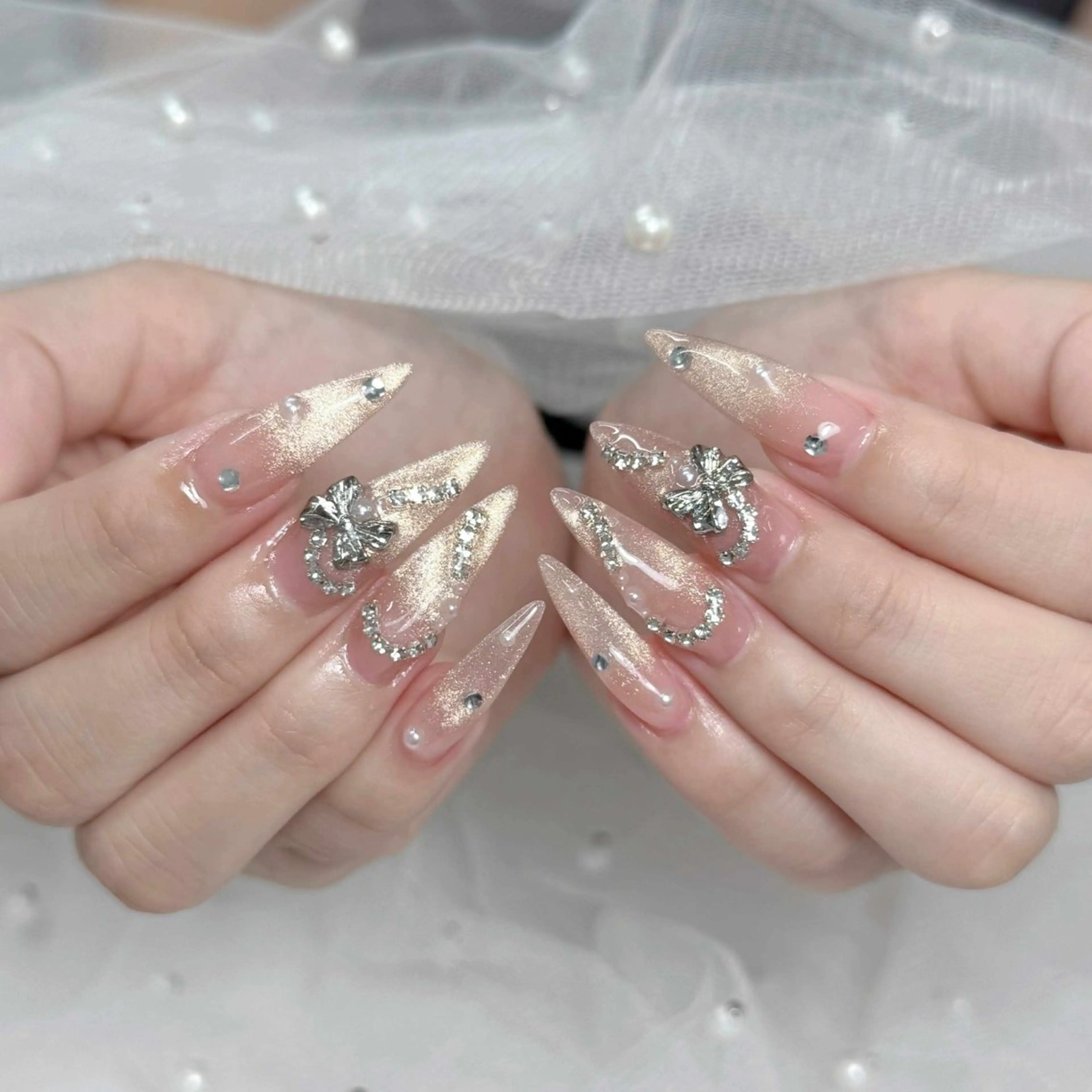 ネイル クリアネイル ジェルネイル キラキラネイル マグネットネイル ピンク ハンドネイル ハンドケア Nova Nail Nambaのネイルデザイン