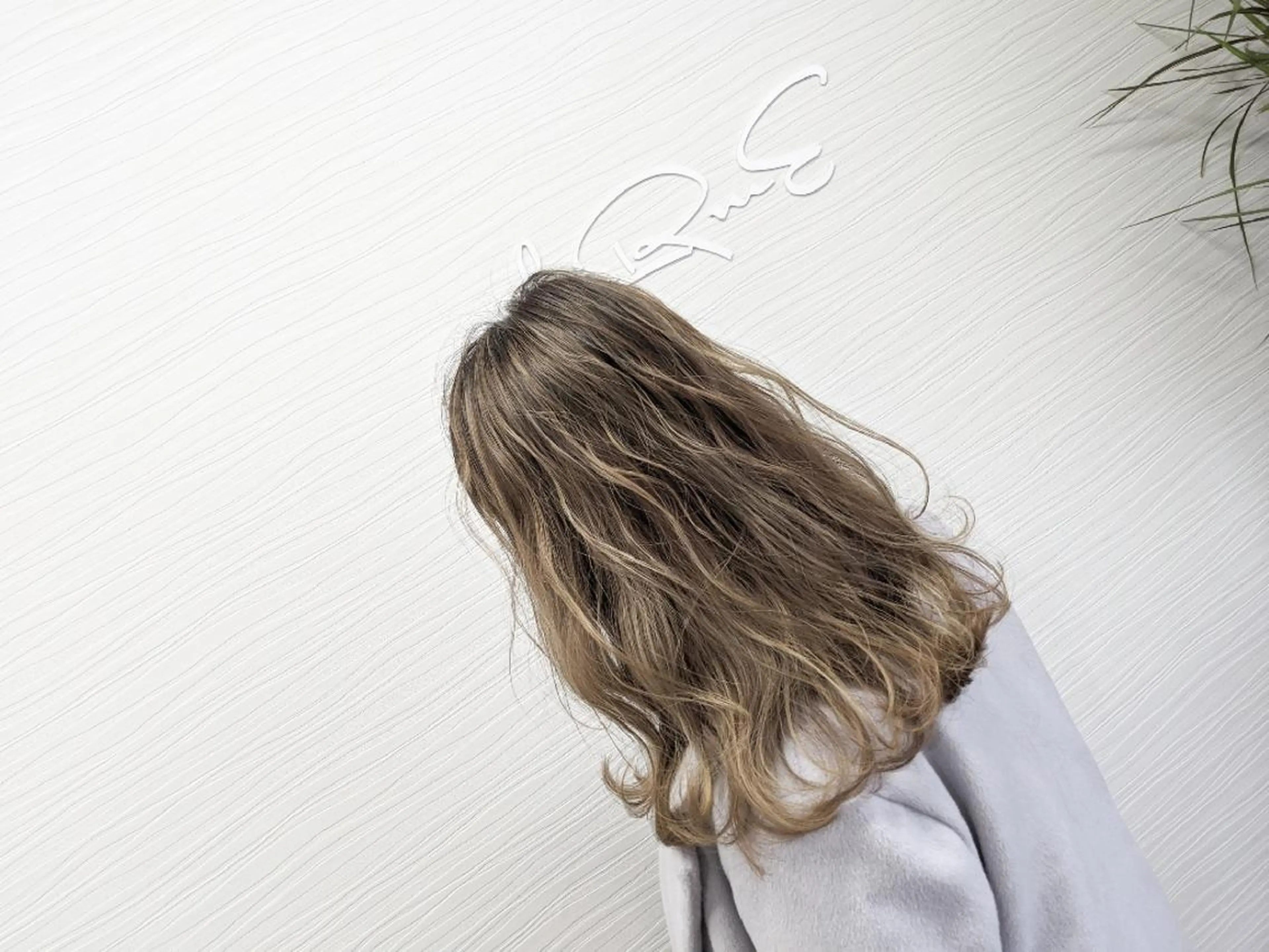 ロング カラー LaRmE 代表　穂原大和のヘアスタイル