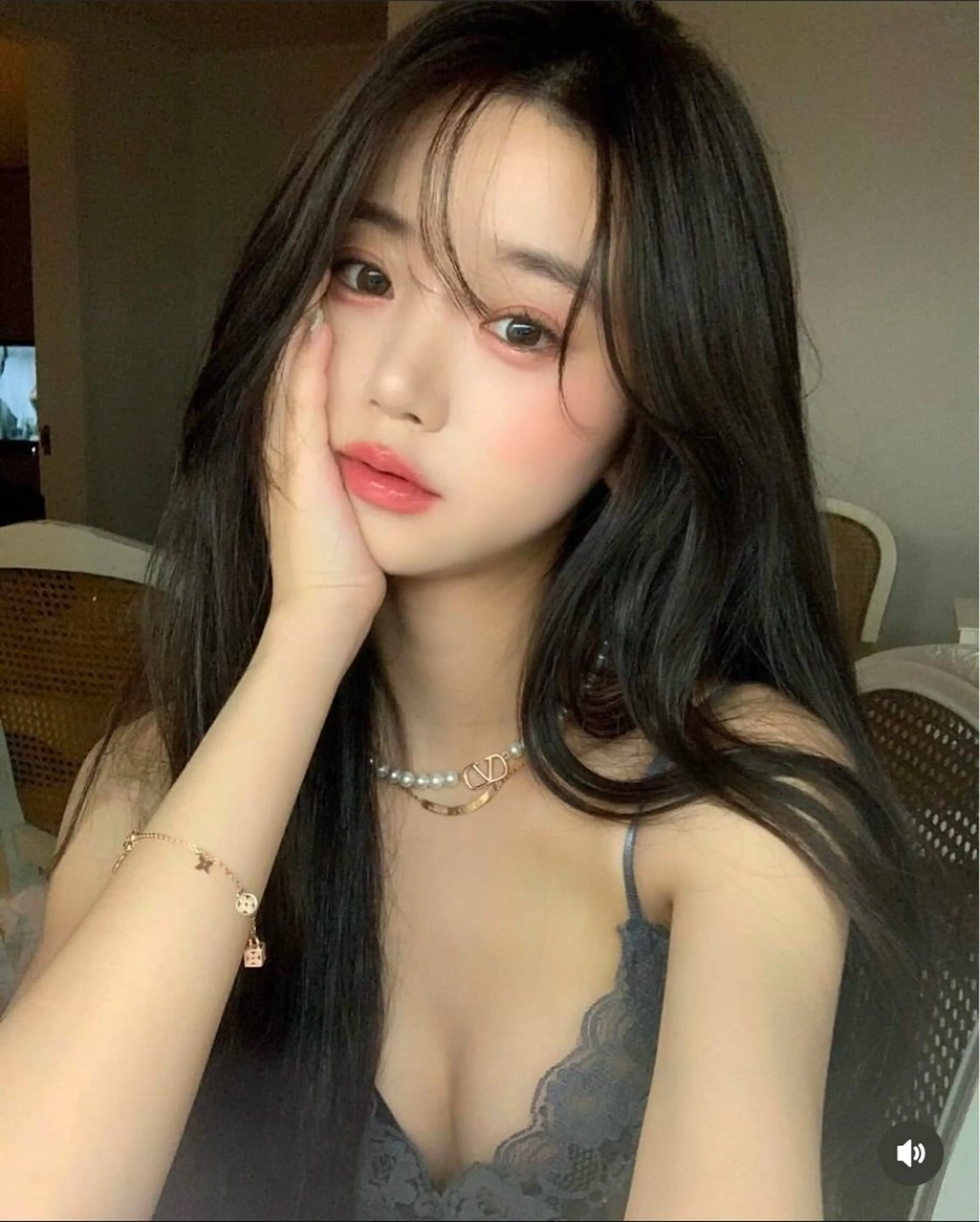 ロング カラー パーマ ヘアアレンジ メンズ キッズ カット ヘアカラー トリートメント ヘッドスパ ヘアセット 上品＆韓国風 🥀海心🥀のヘアスタイル