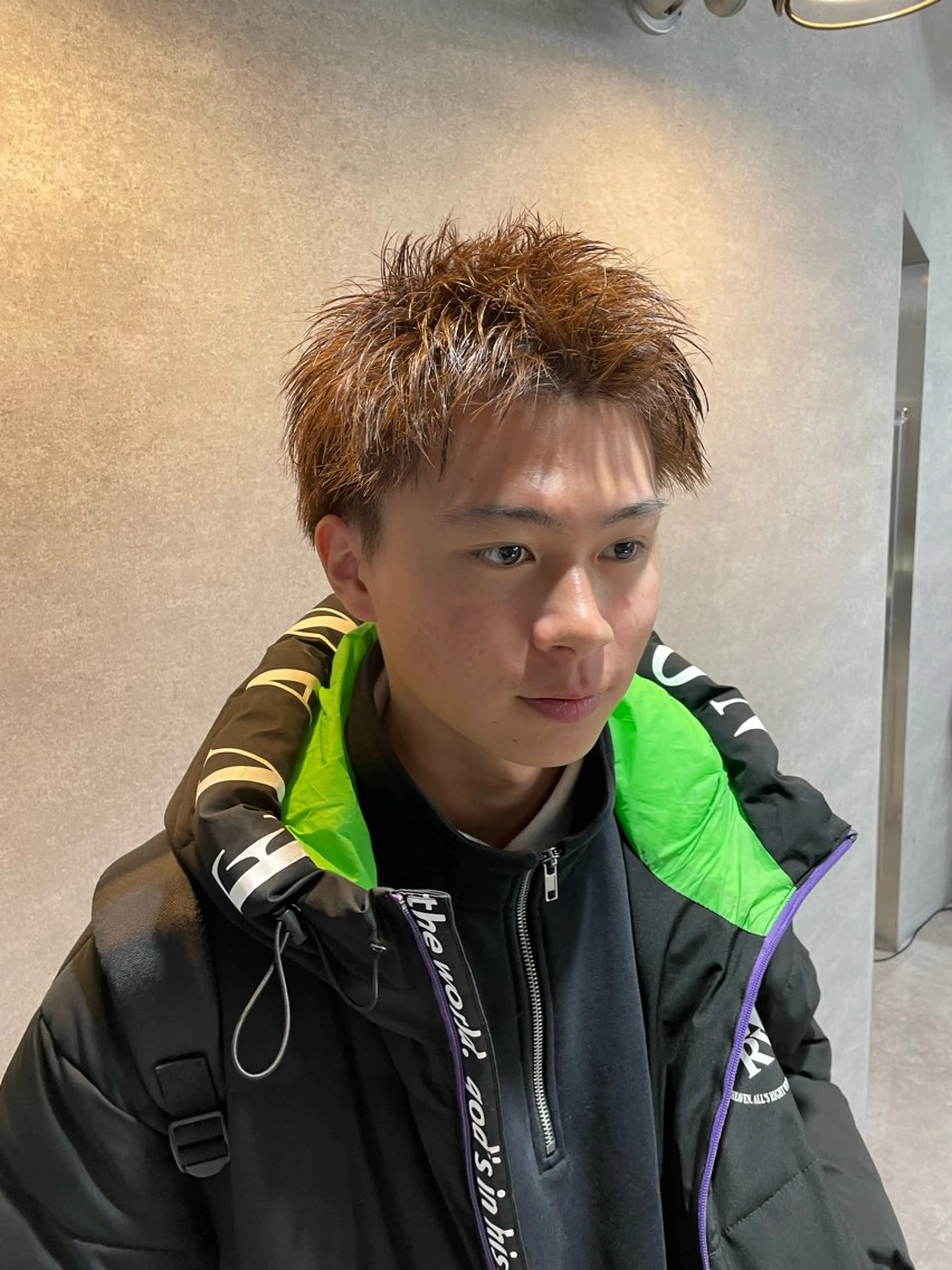 ショート カラー メンズ スパイキーショート ショートヘア カット ヘアカラー 垢抜けハイトーン☀／ 笑顔の美容師／しゅんのヘアスタイル