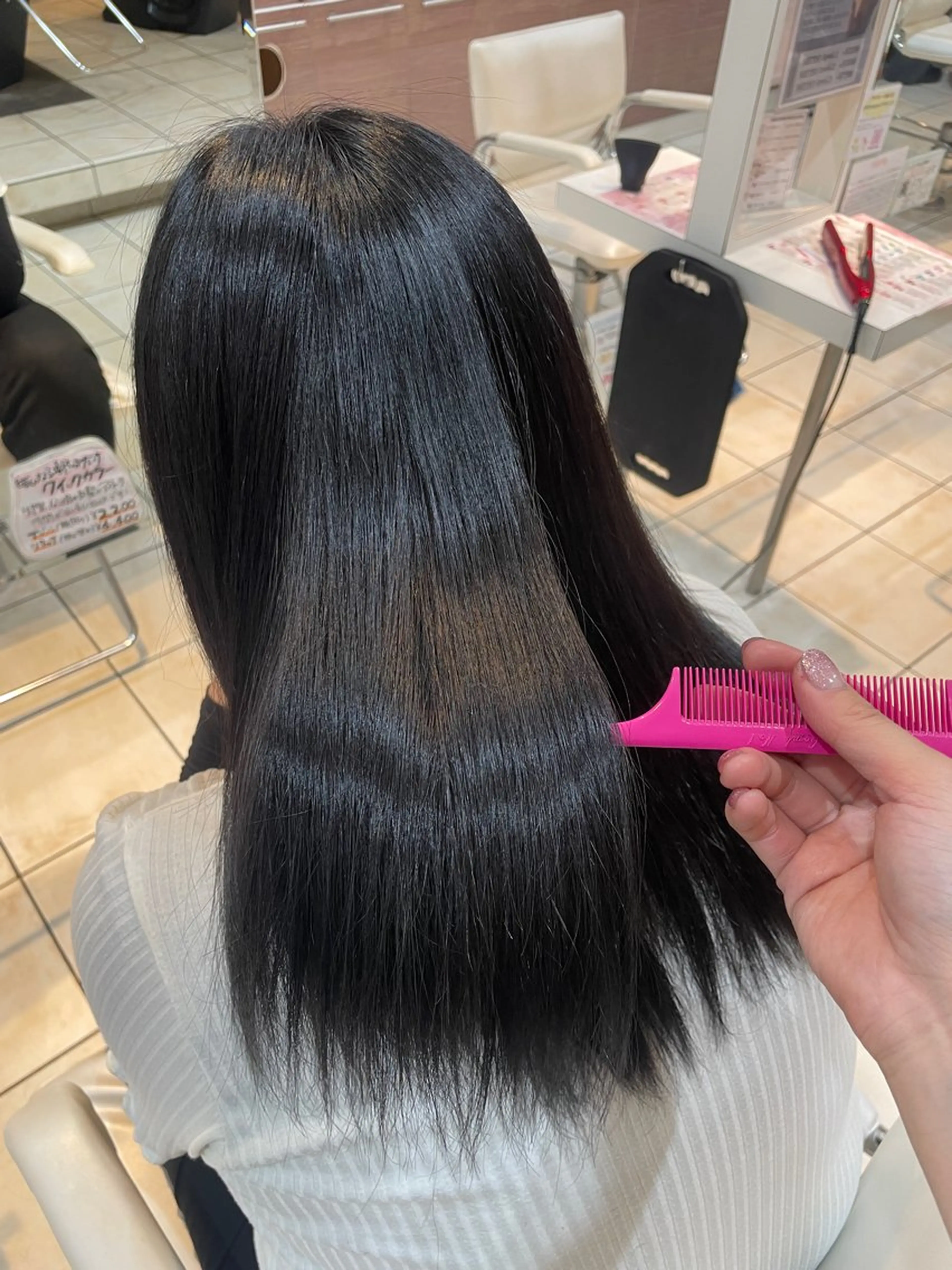 セミロング カラー ヘアカラー ブリーチ/ヘアセット 【𝙍𝙞𝙣𝙤】のヘアスタイル