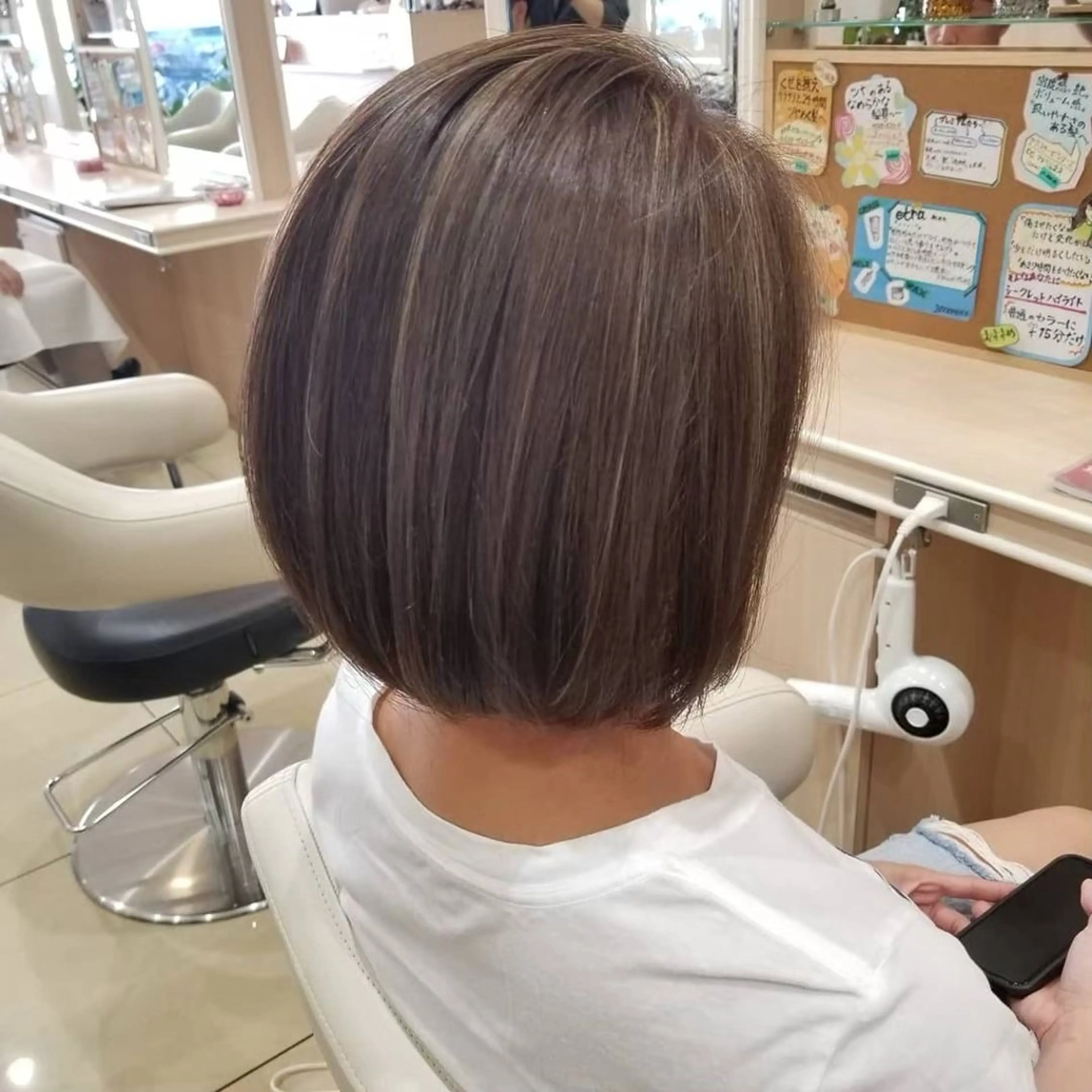 ミディアム Ash瀬谷 長嶋零のヘアスタイル