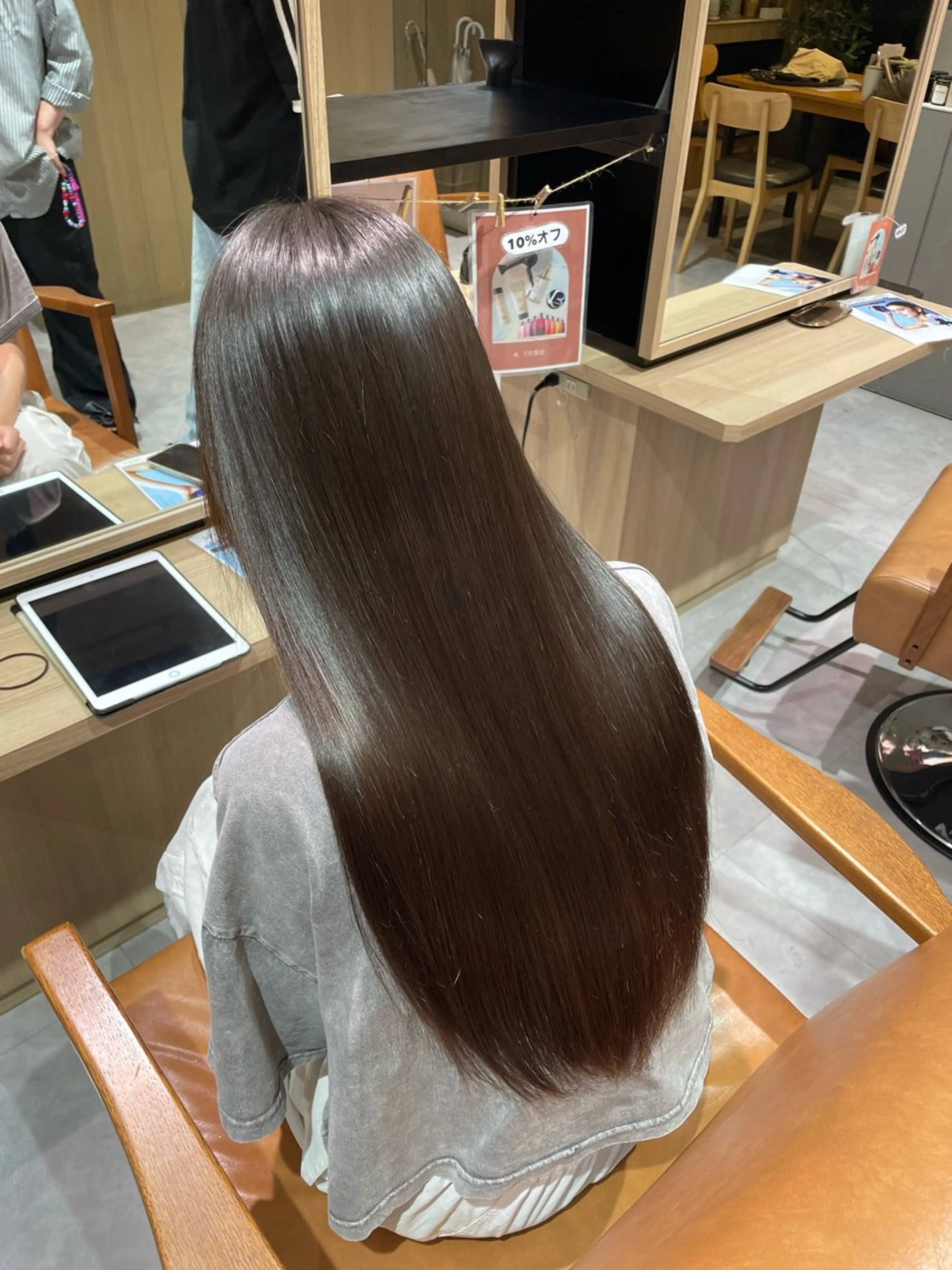 ロング 髪質改善 尾頃 功明のヘアスタイル