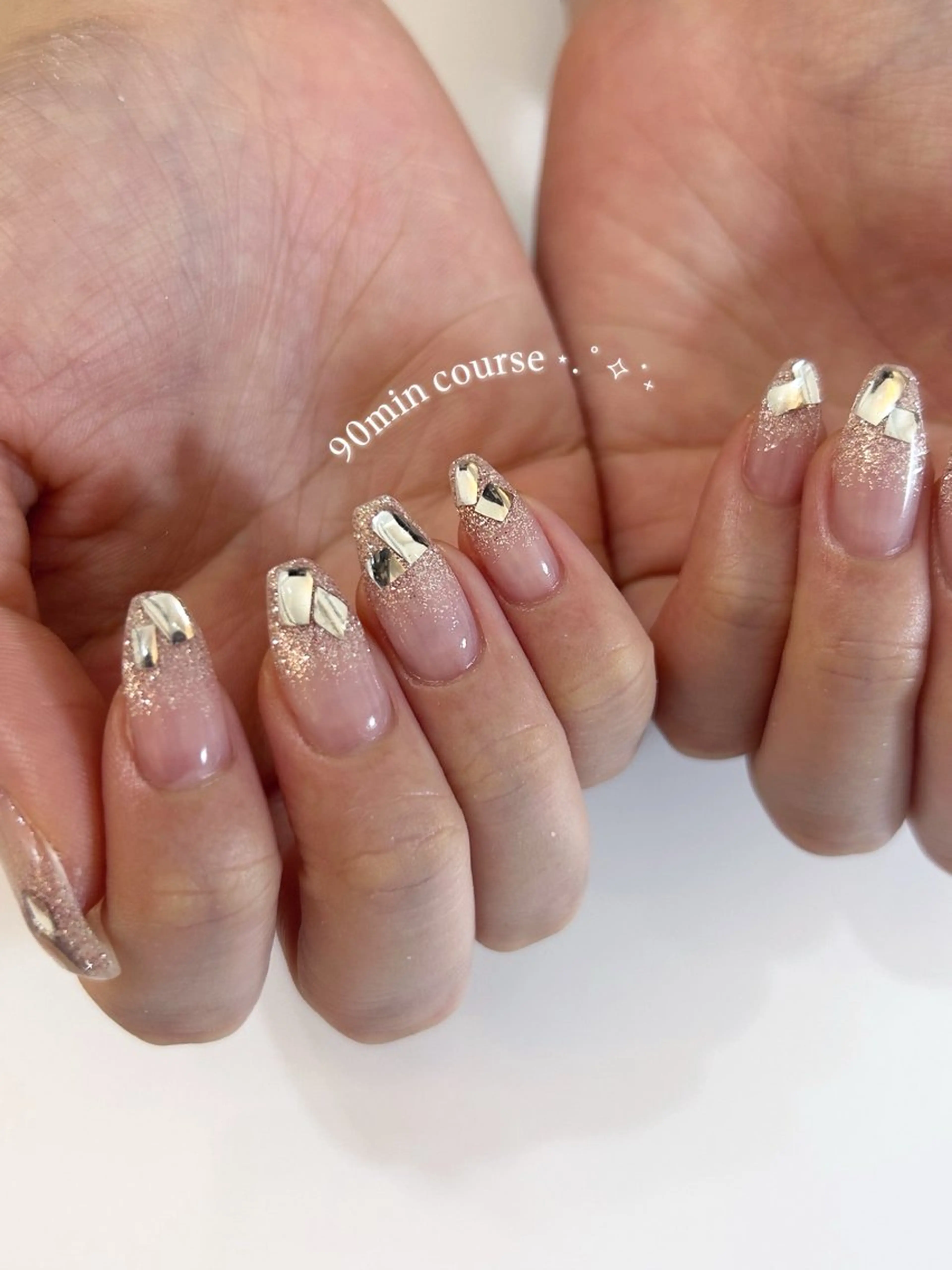 ネイル ハンドネイル ViViA momokaのネイルデザイン