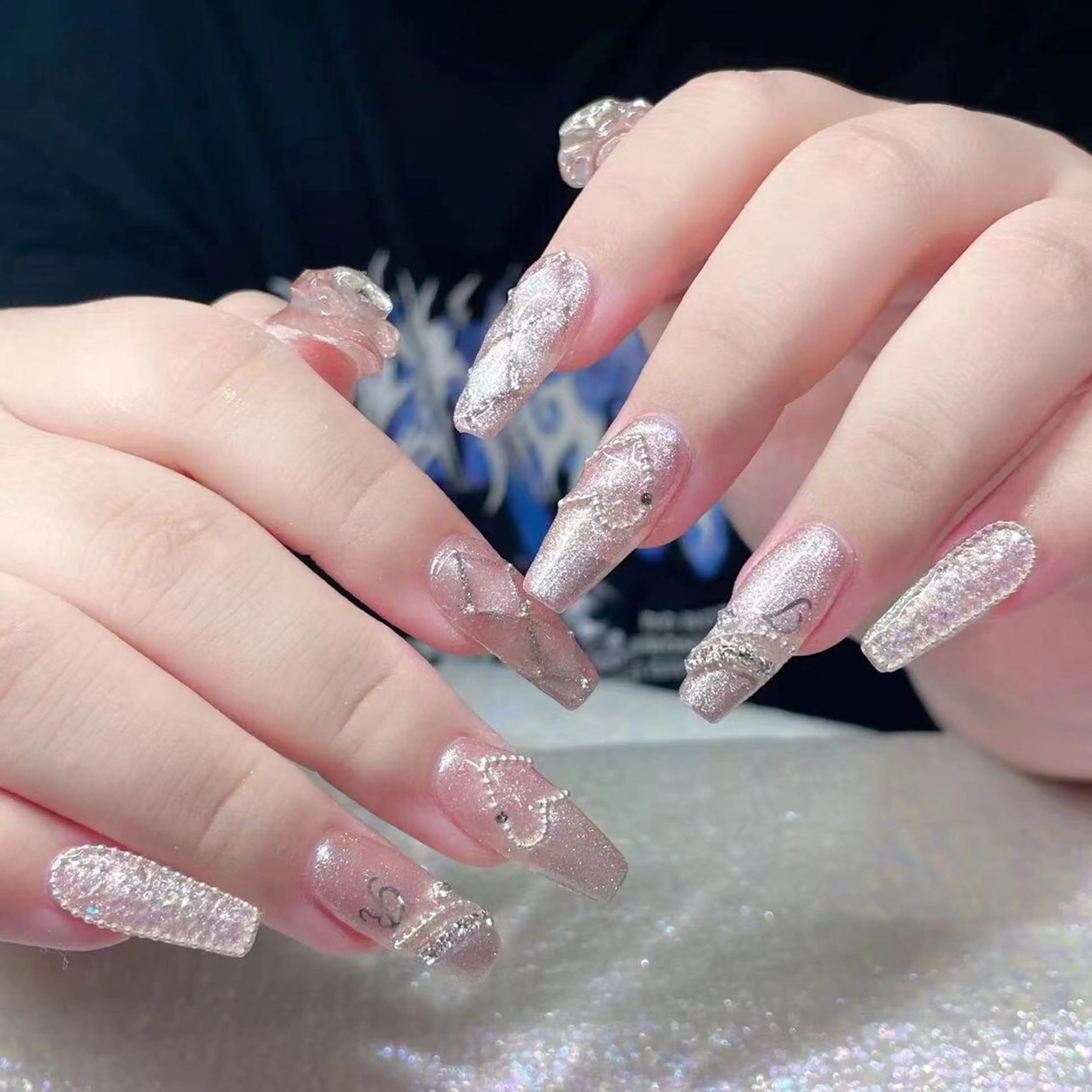 ネイル ハンドネイル Queens ひなのネイルデザイン