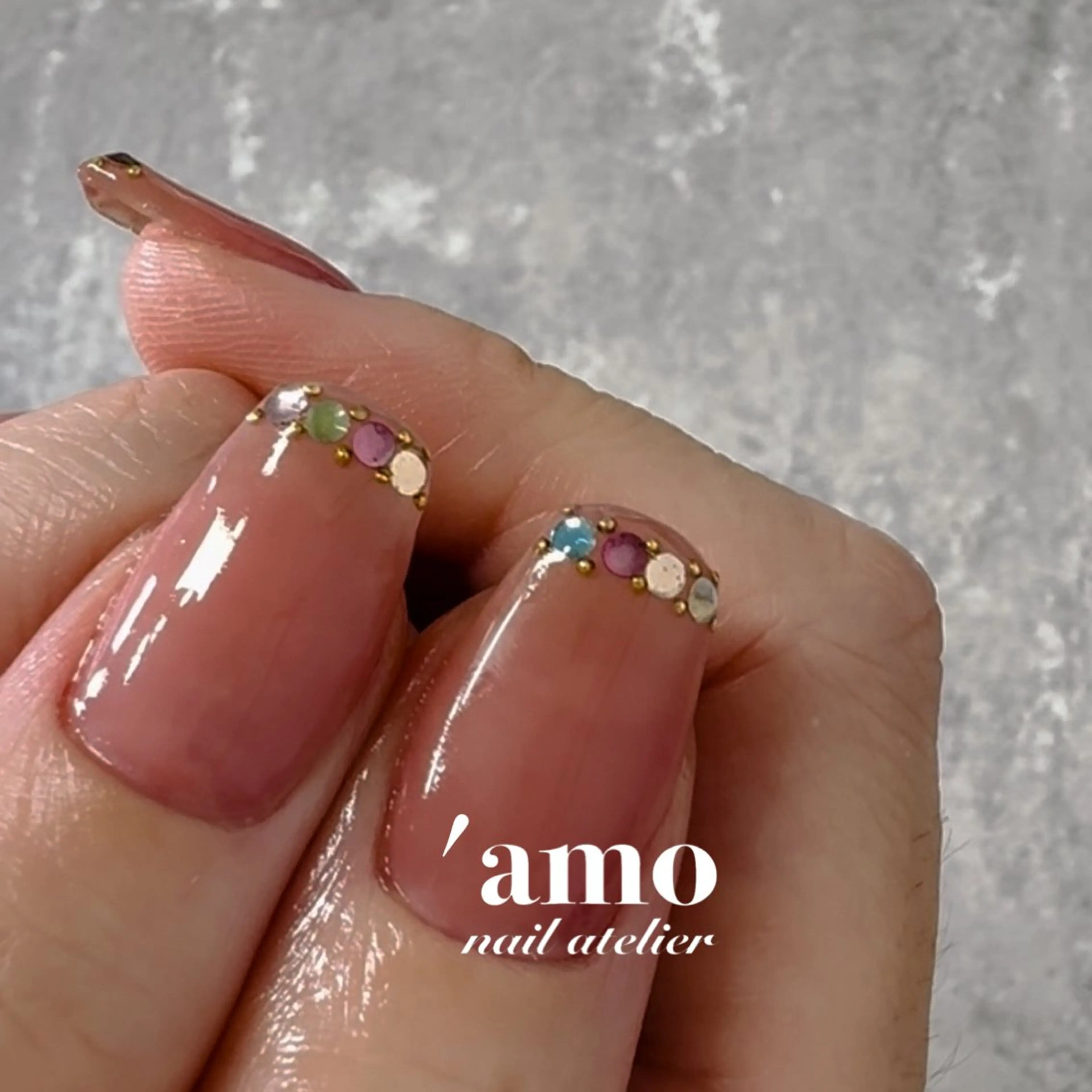 ネイル フレンチネイル ストーンネイル ハンドネイル 'amo nail atelierのネイルデザイン