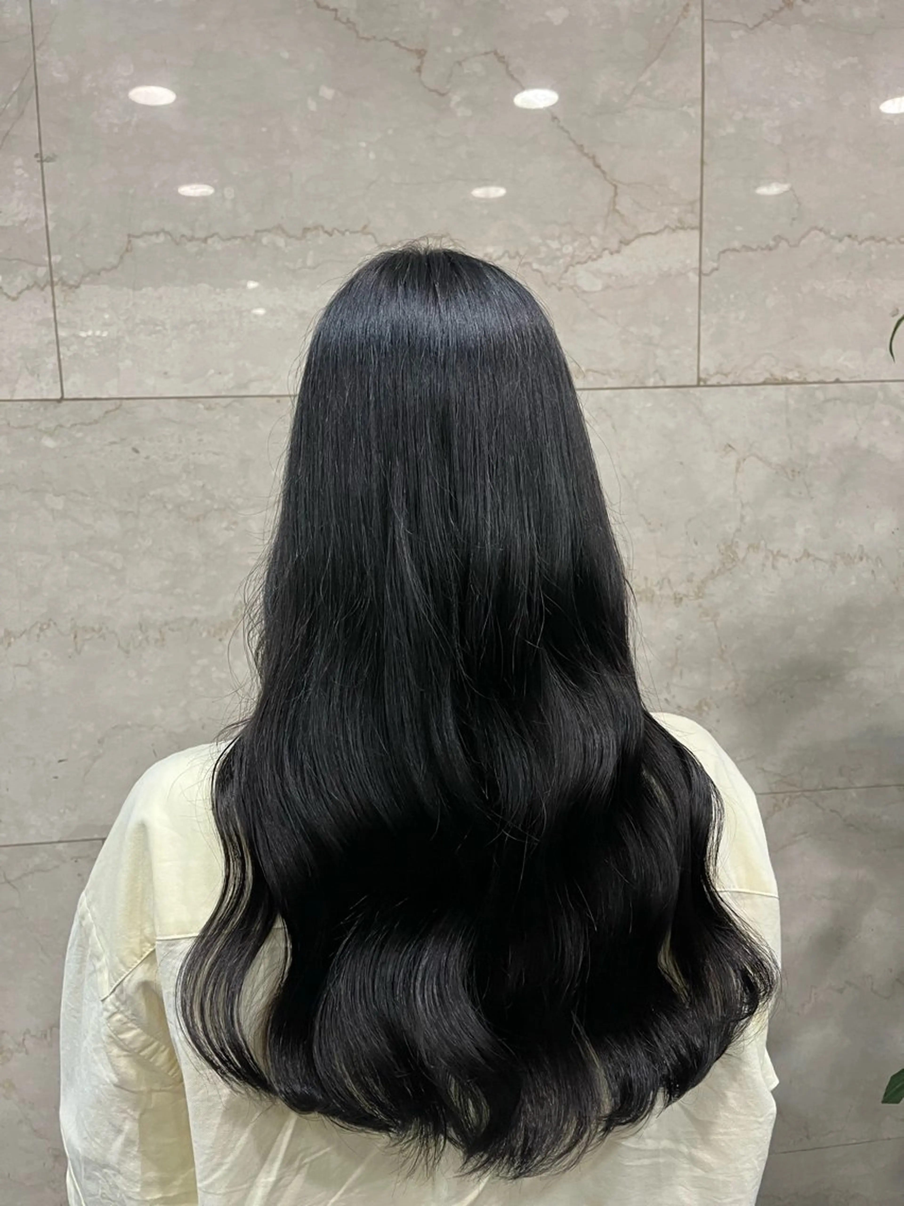 ロング カット ヘアカラー トリートメント えんぐちとも／透明感 カラー／博多ボブのヘアスタイル