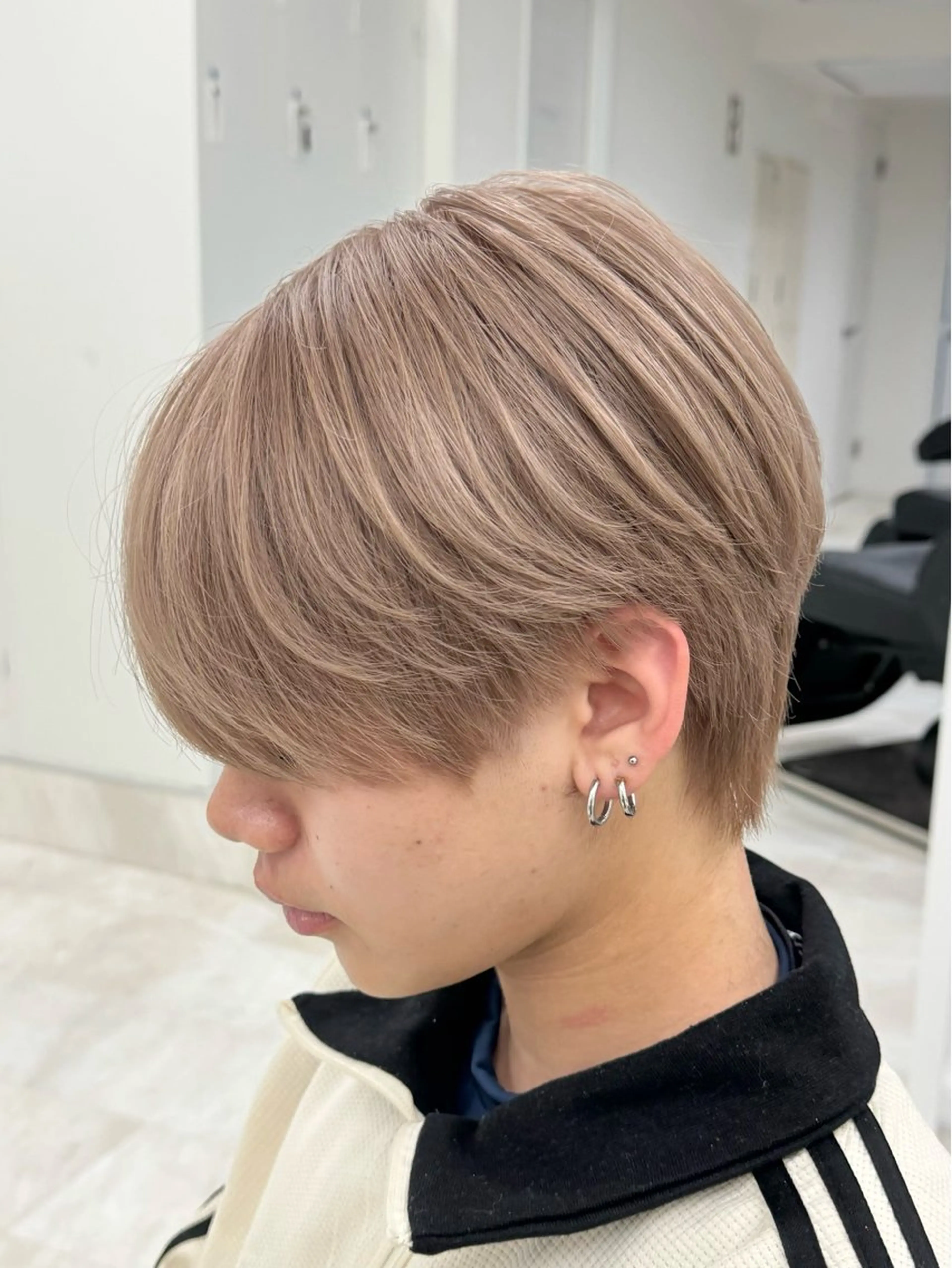 メンズカット Wカラーの写真