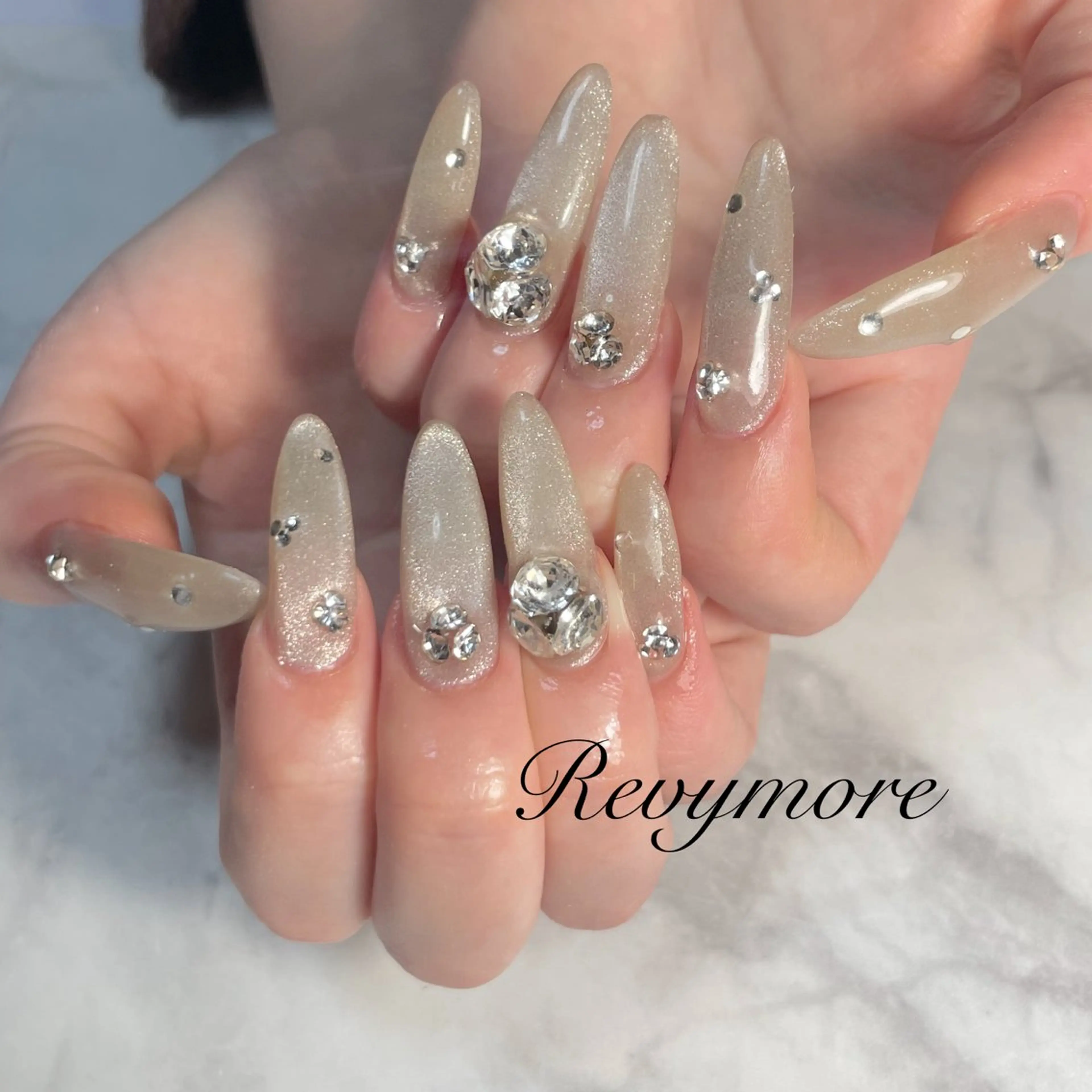 ネイル 成人式 ジェルネイル 韓国ネイル マグネットネイル ニュアンスネイル ハンドネイル フットネイル nail salon Revymore所属・nail salon Revymoreのネイルデザイン