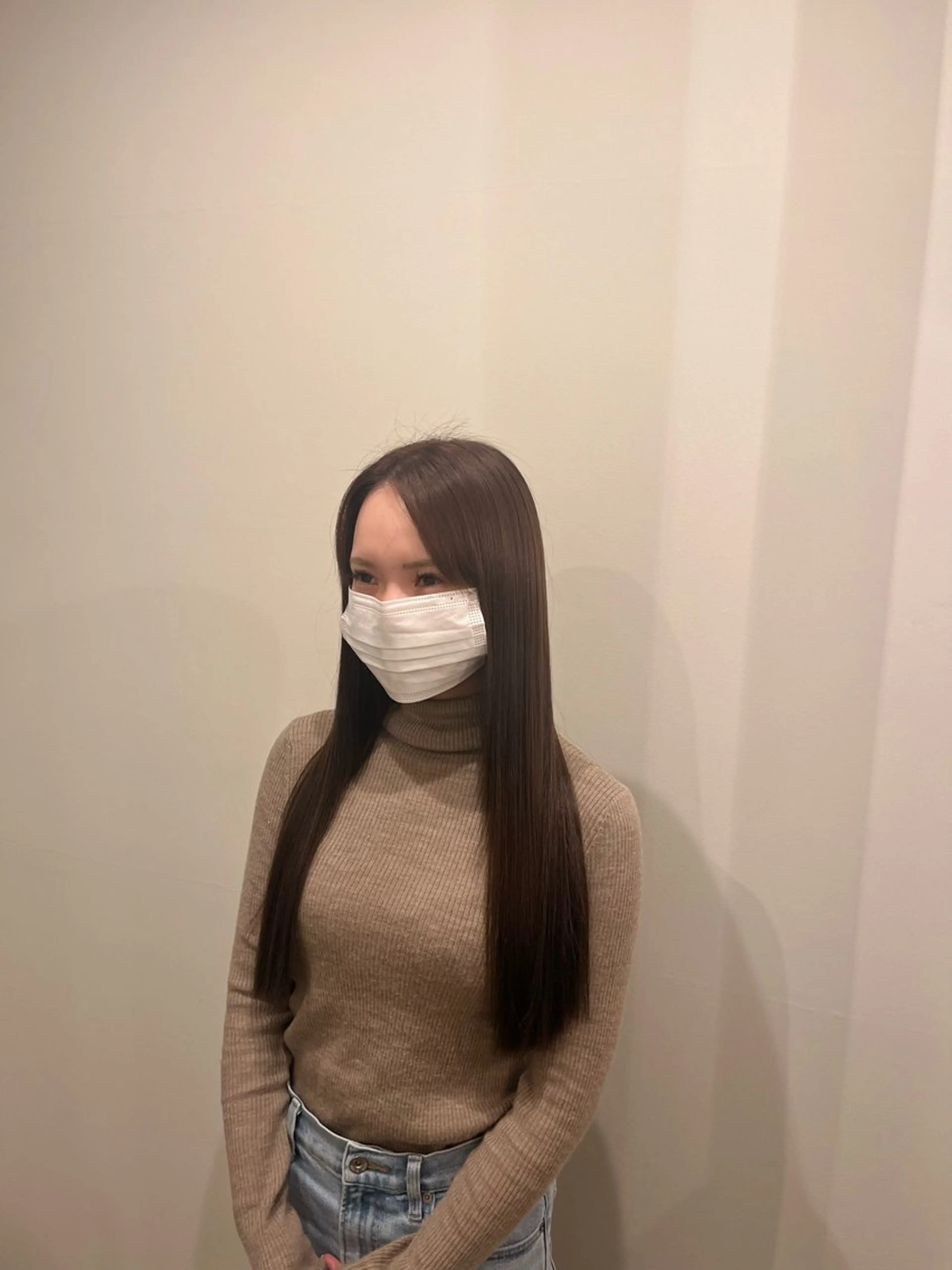 ロング カラー 山本 彩香のヘアスタイル