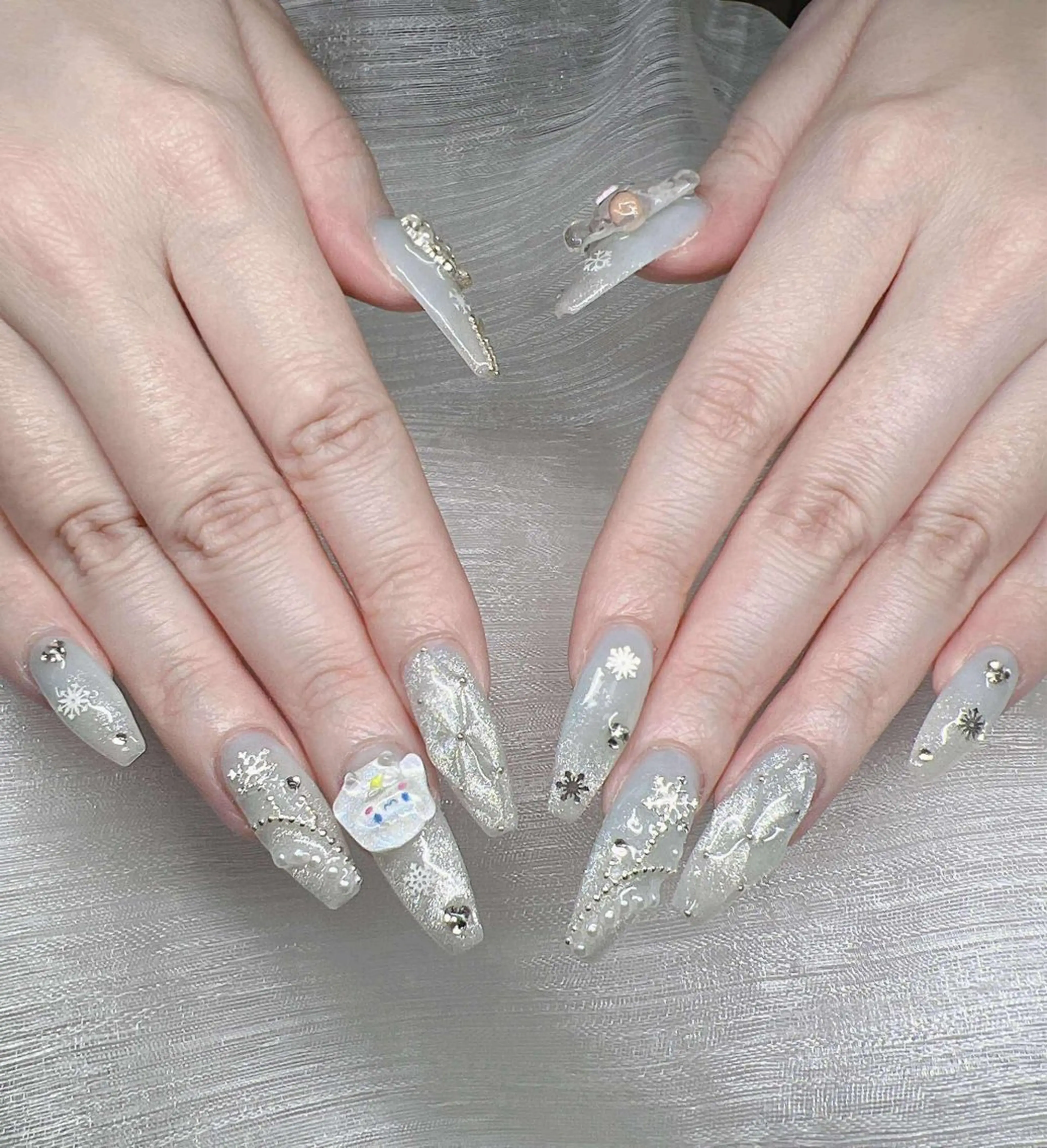 ネイル ハンドネイル Lee Nailsのネイルデザイン