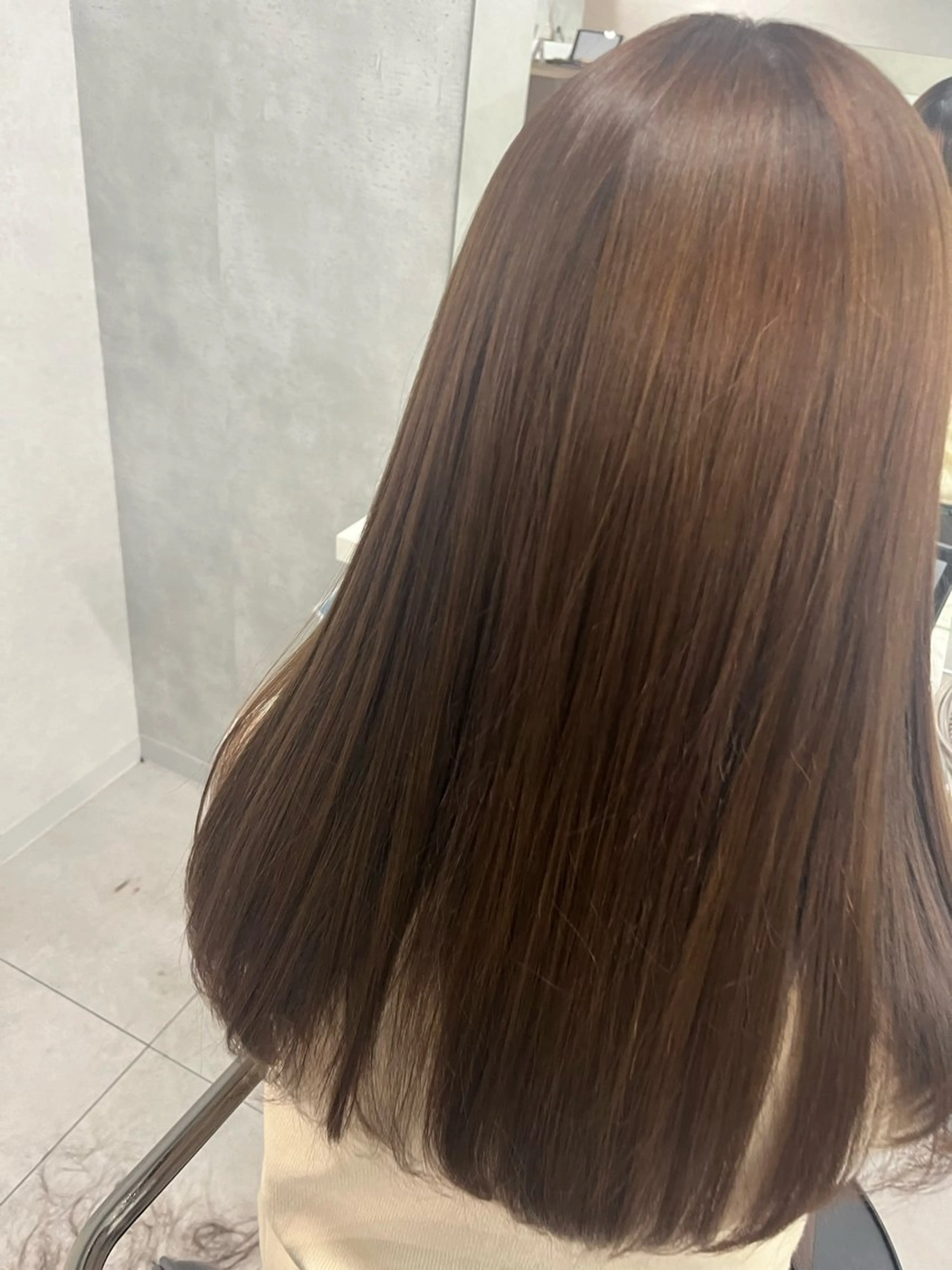 ロング カラー ブラウンカラー オリーブブラウン anon Loemのヘアスタイル