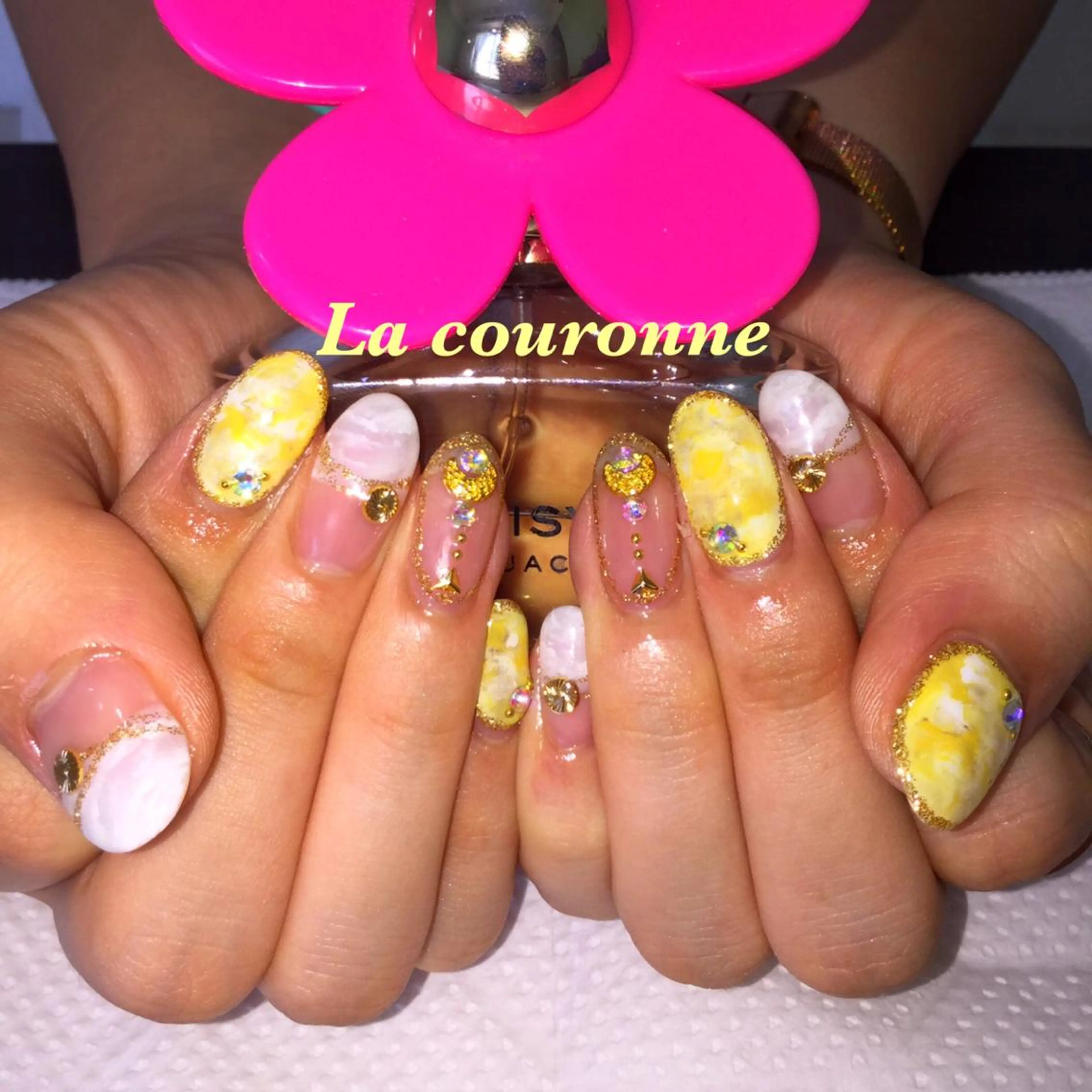 ネイル ハンドネイル Lacouronne NATSUMIのネイルデザイン
