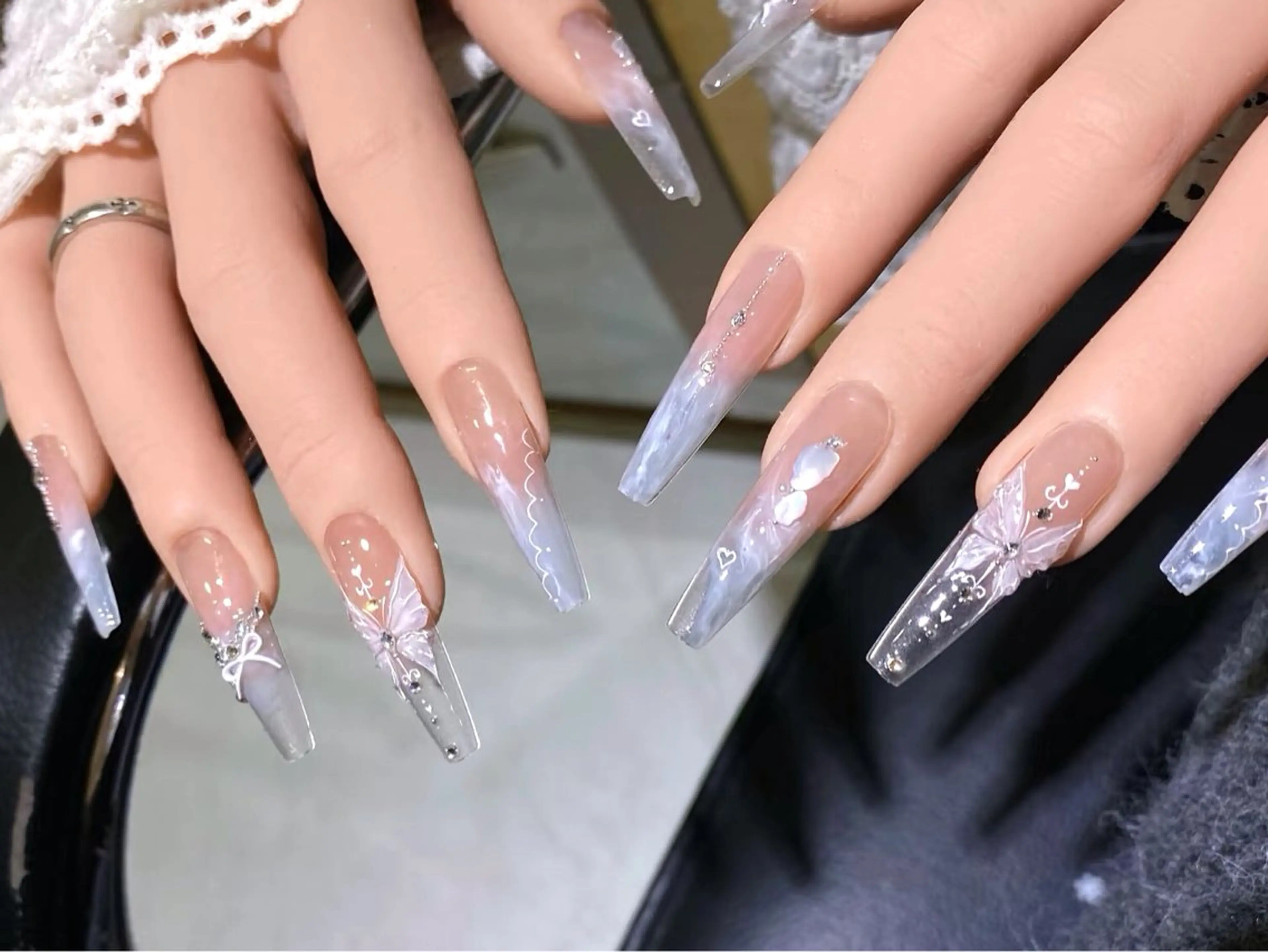 ネイル ハンドネイル ハンドケア DarkHoney 池袋店のネイルデザイン