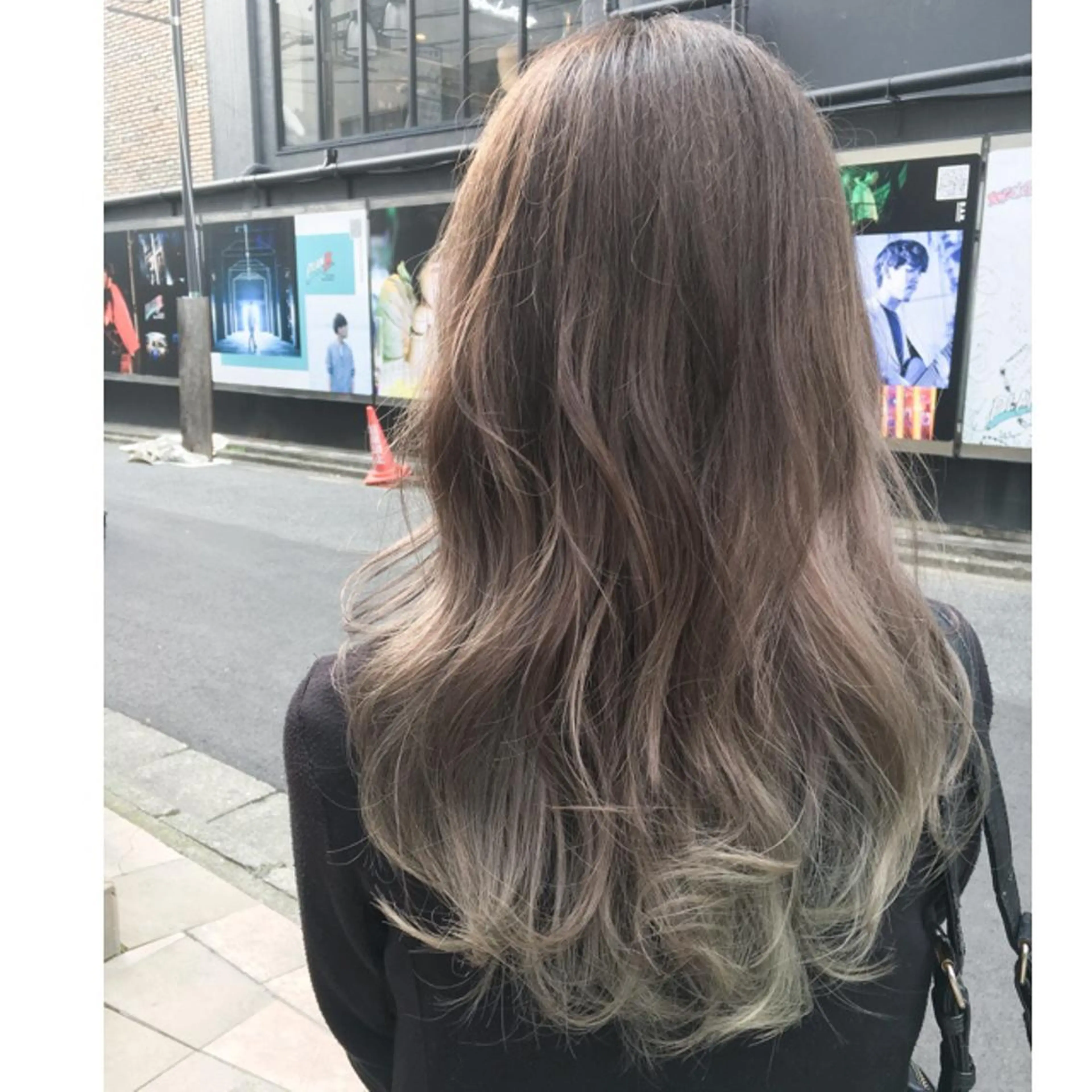 ロング カラー グラデーションカラー 北條 優輝のヘアスタイル