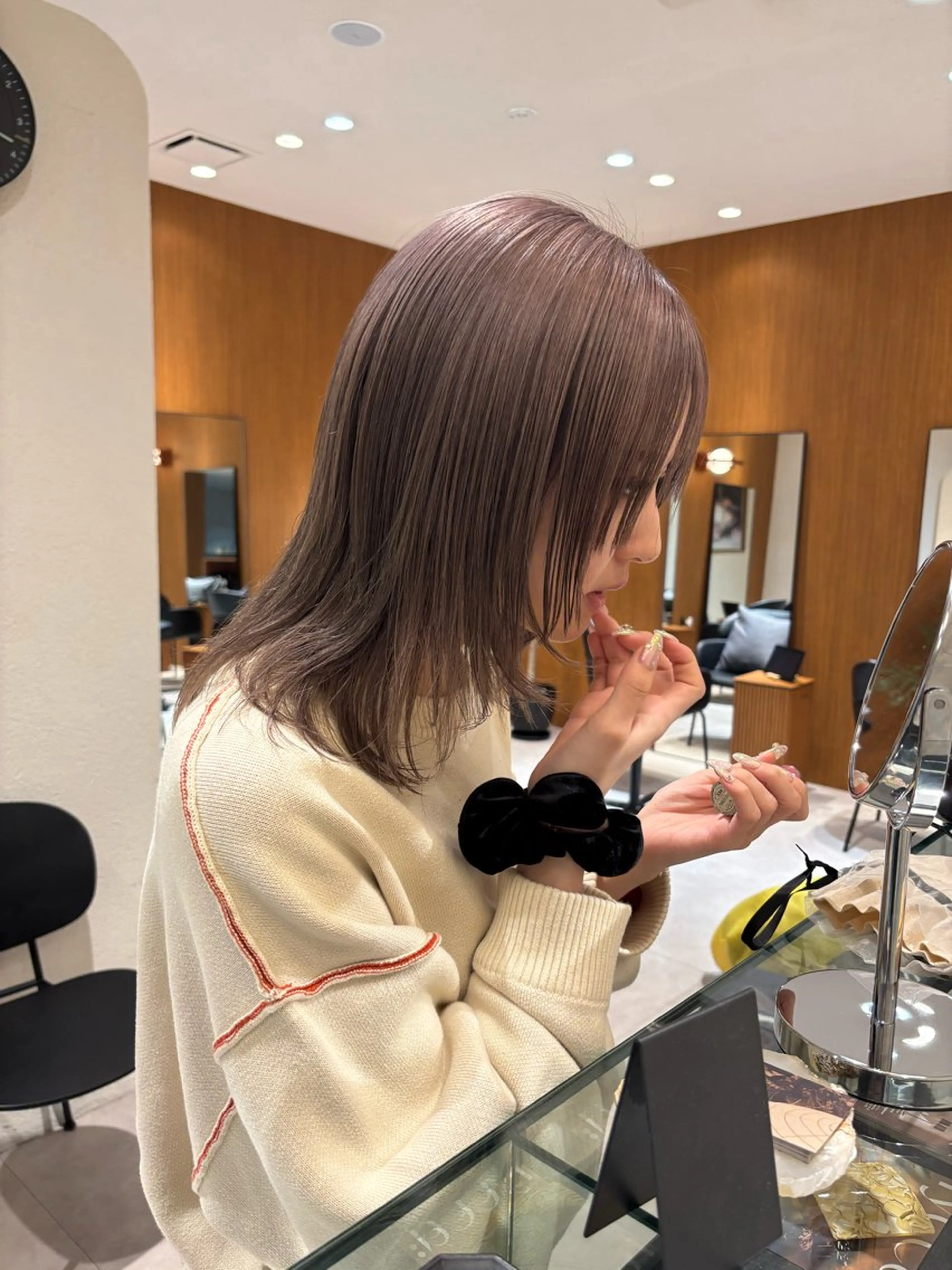 ミディアム カラー Rako .のヘアスタイル