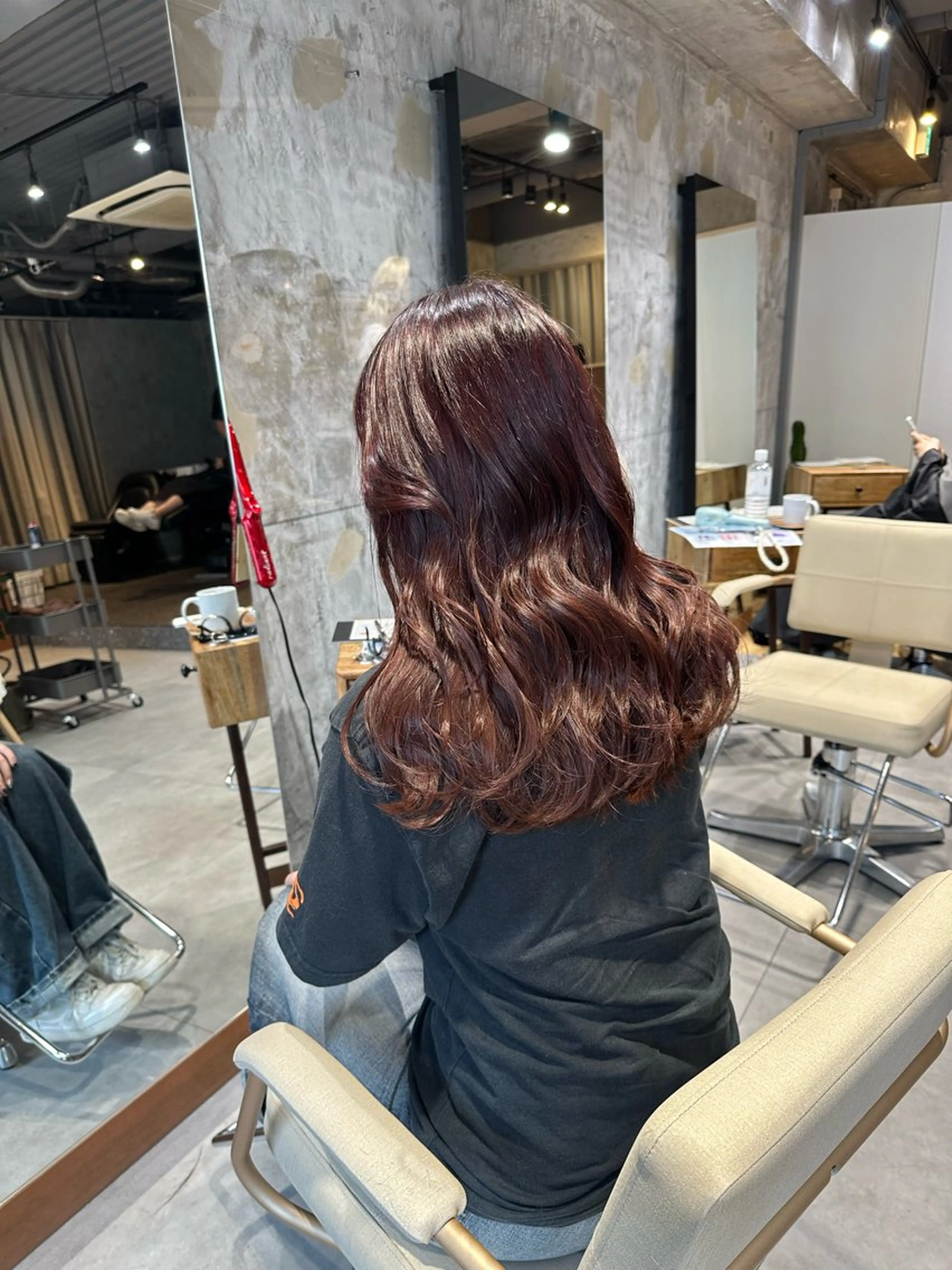 セミロング カラー 相宮 優羽のヘアスタイル
