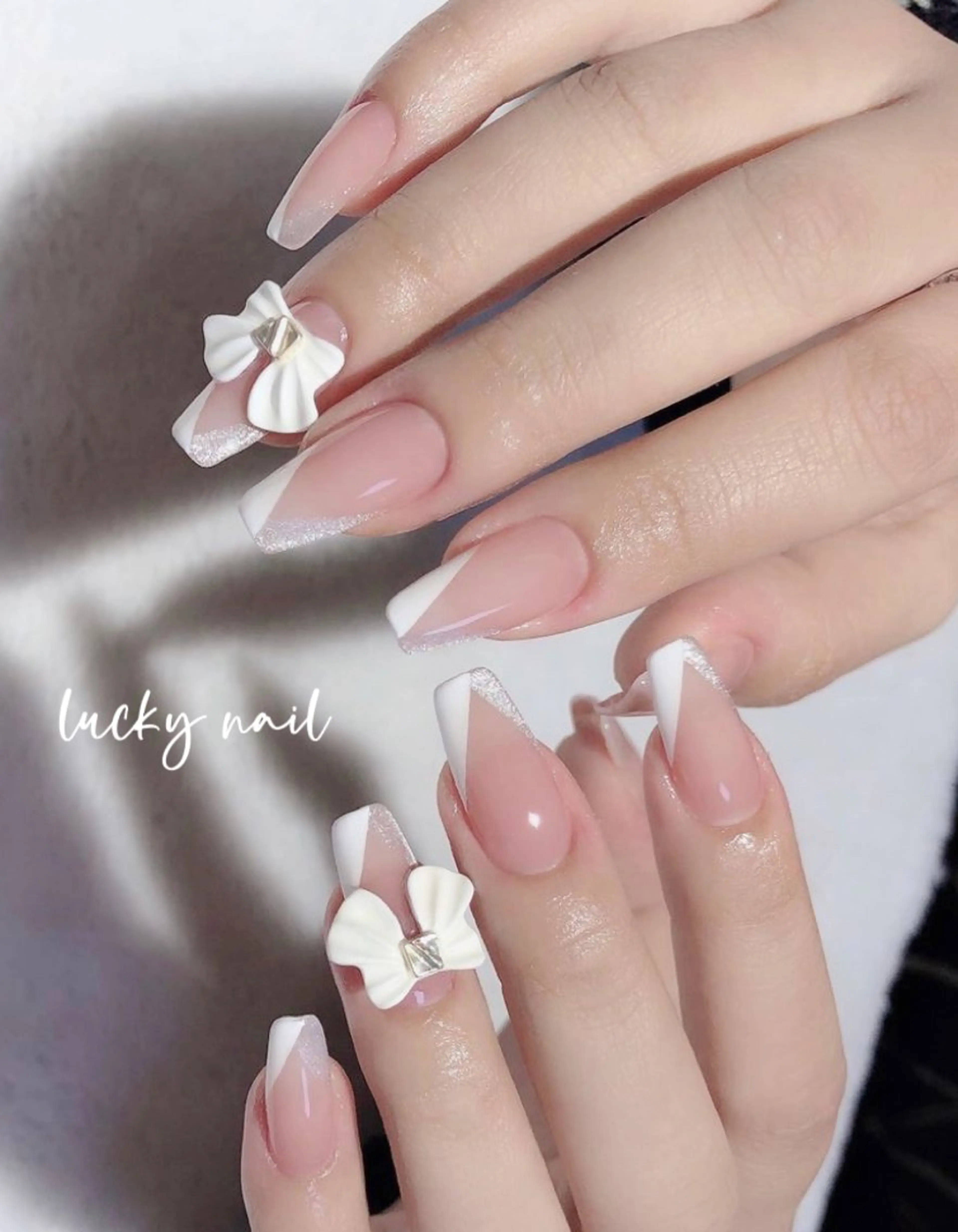 ネイル チークネイル 長さ出し ジェルネイル マグネットネイル 持ち込み ラッキーネイルサロン 西川口東口店のネイルデザイン