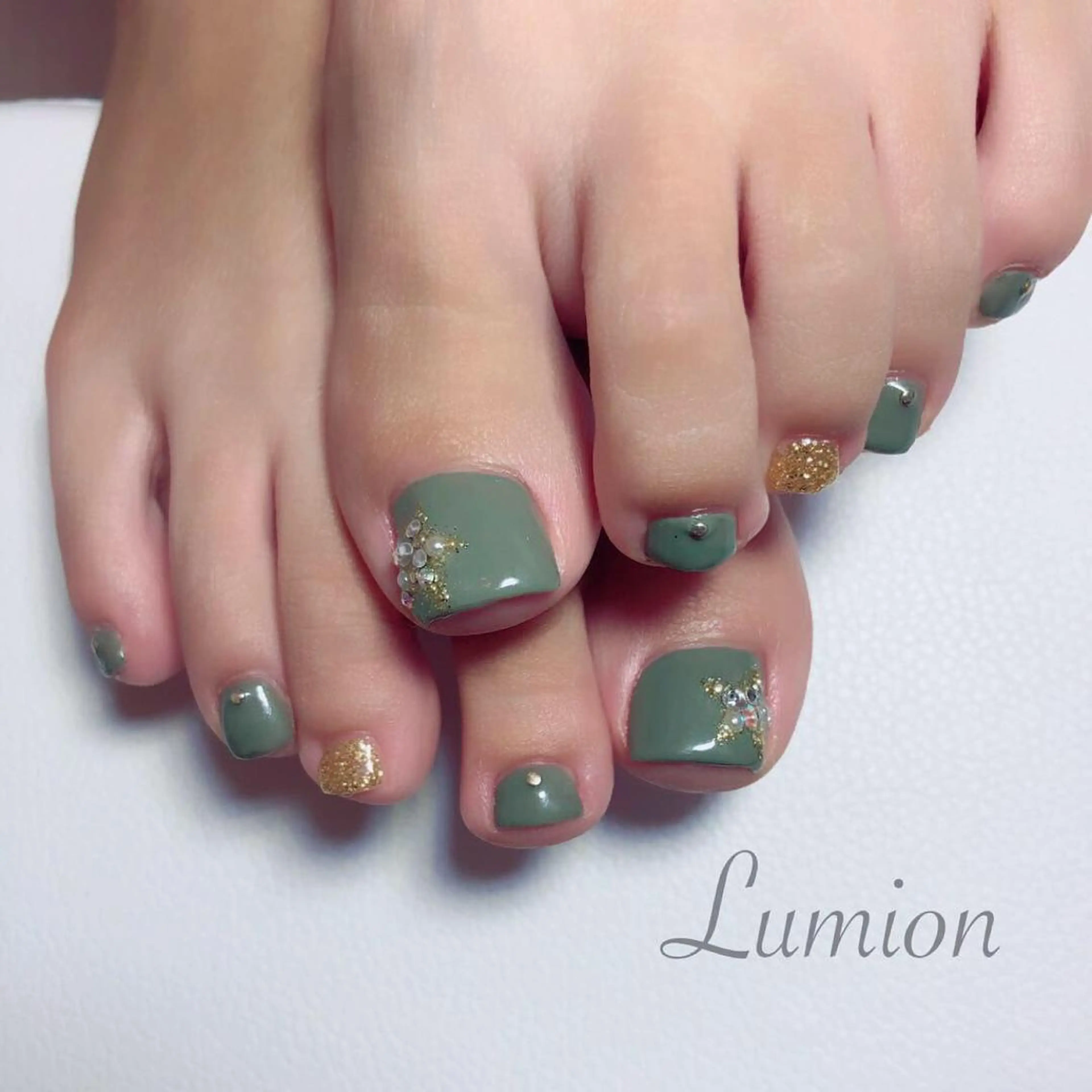 ネイル カジュアル フットネイル フットネイル 菊地 美沙斗のネイルデザイン