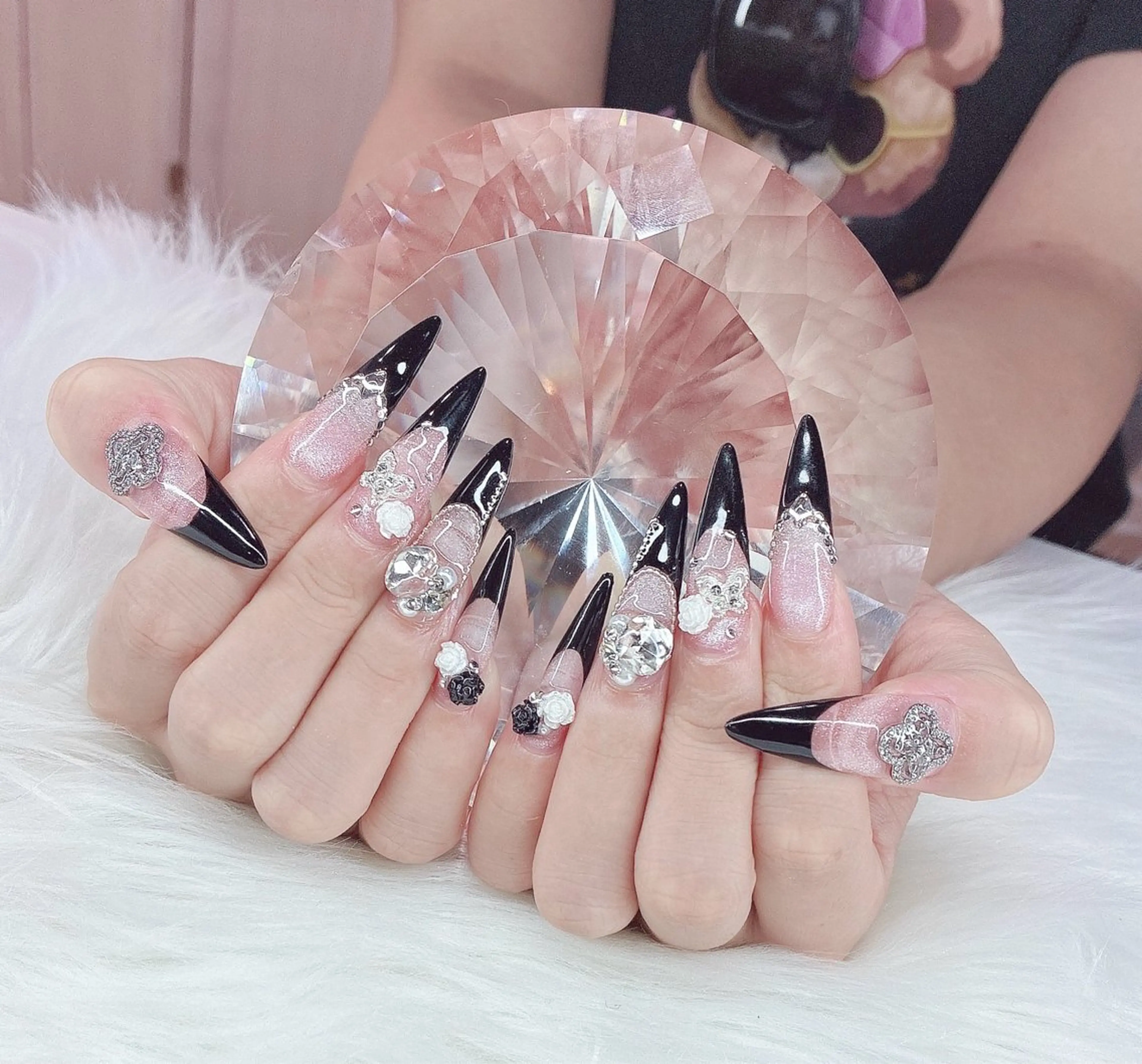 ネイル ハンドネイル LoaChaton kaeのネイルデザイン