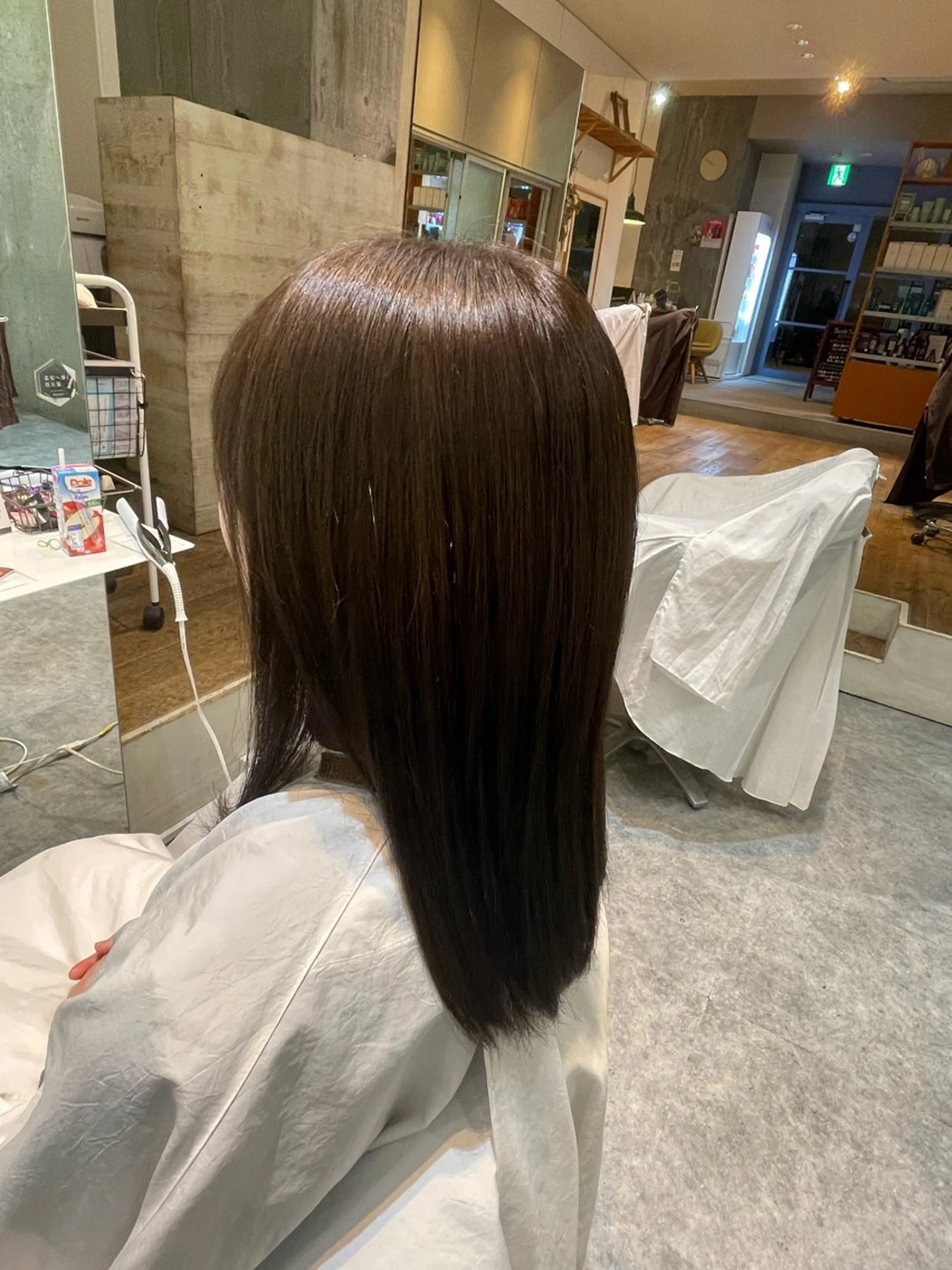 カラー アッシュ アッシュブラウン ブラウンカラー abie hair 市川店所属・松川 莉子のヘアスタイル