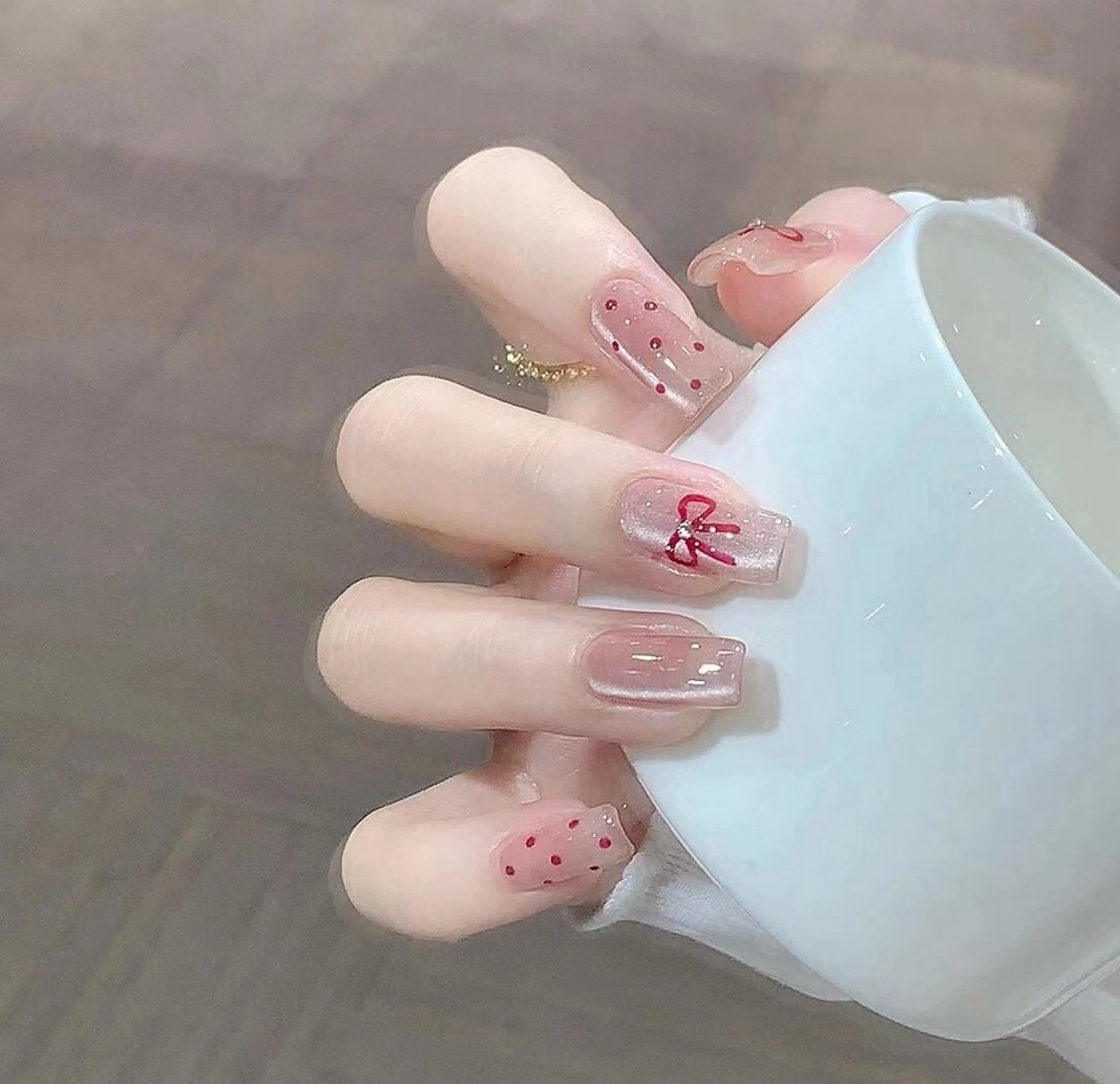 ネイル pink lady サロン・紬のネイルデザイン