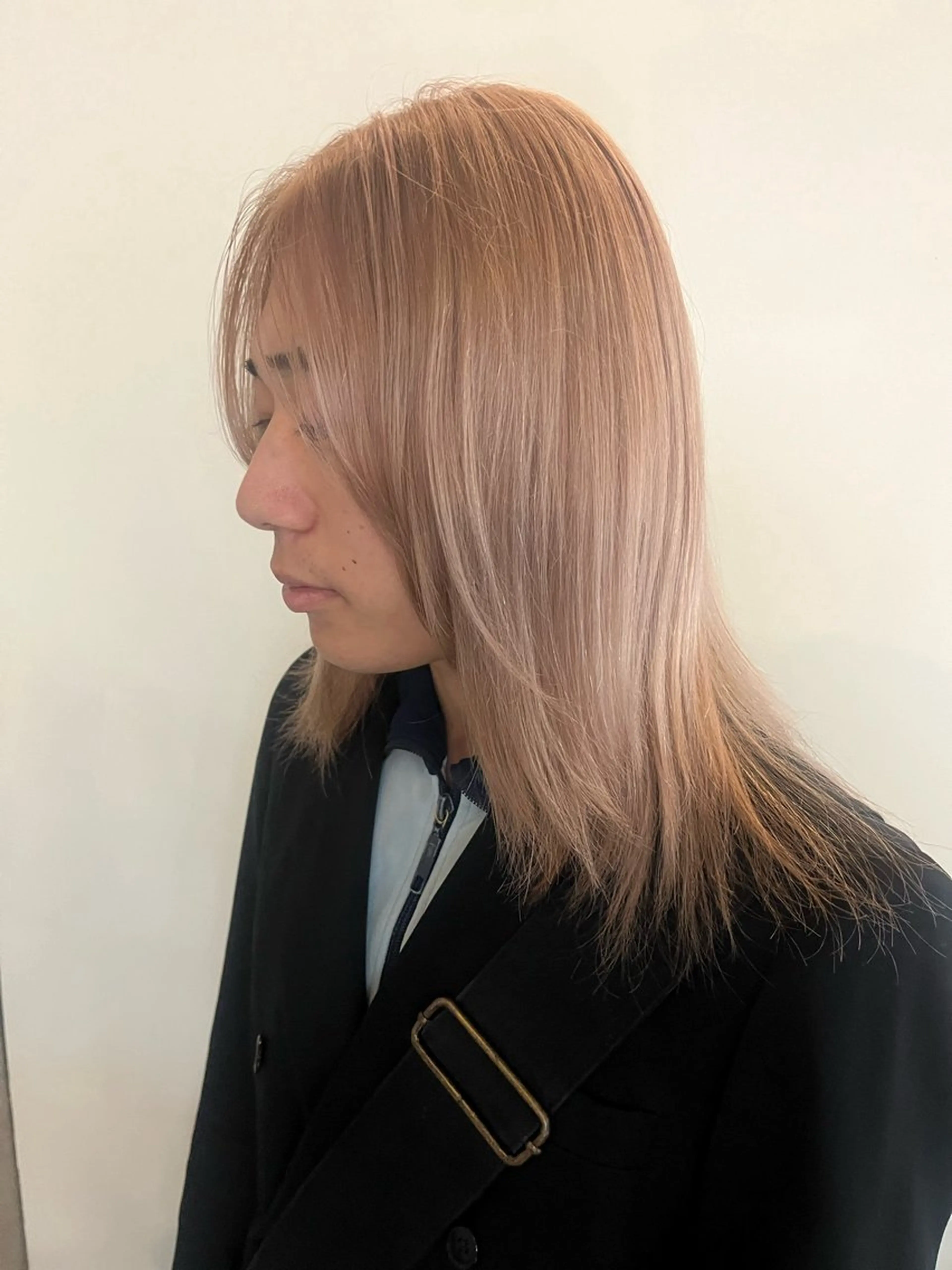 ショート カラー メンズ メンズハイトーン ハイトーンカラー ヘアカラー 韓国ヘア・ 艶カラーさおり💟のヘアスタイル