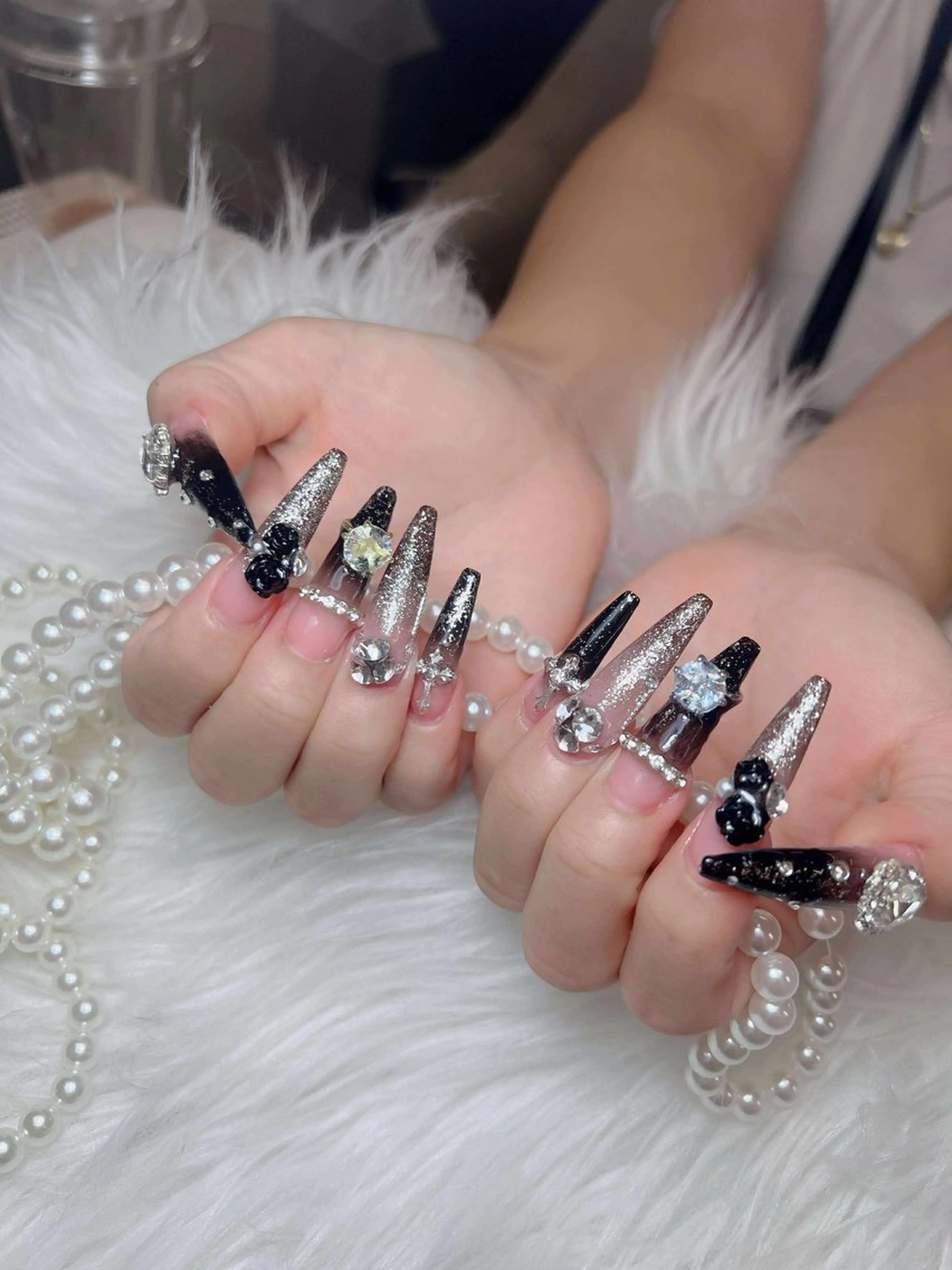 ネイル オーロラネイル チークネイル フットネイル フレンチネイル ハロウィン ハンドネイル Lumi Nail 新大久保3‘のネイルデザイン
