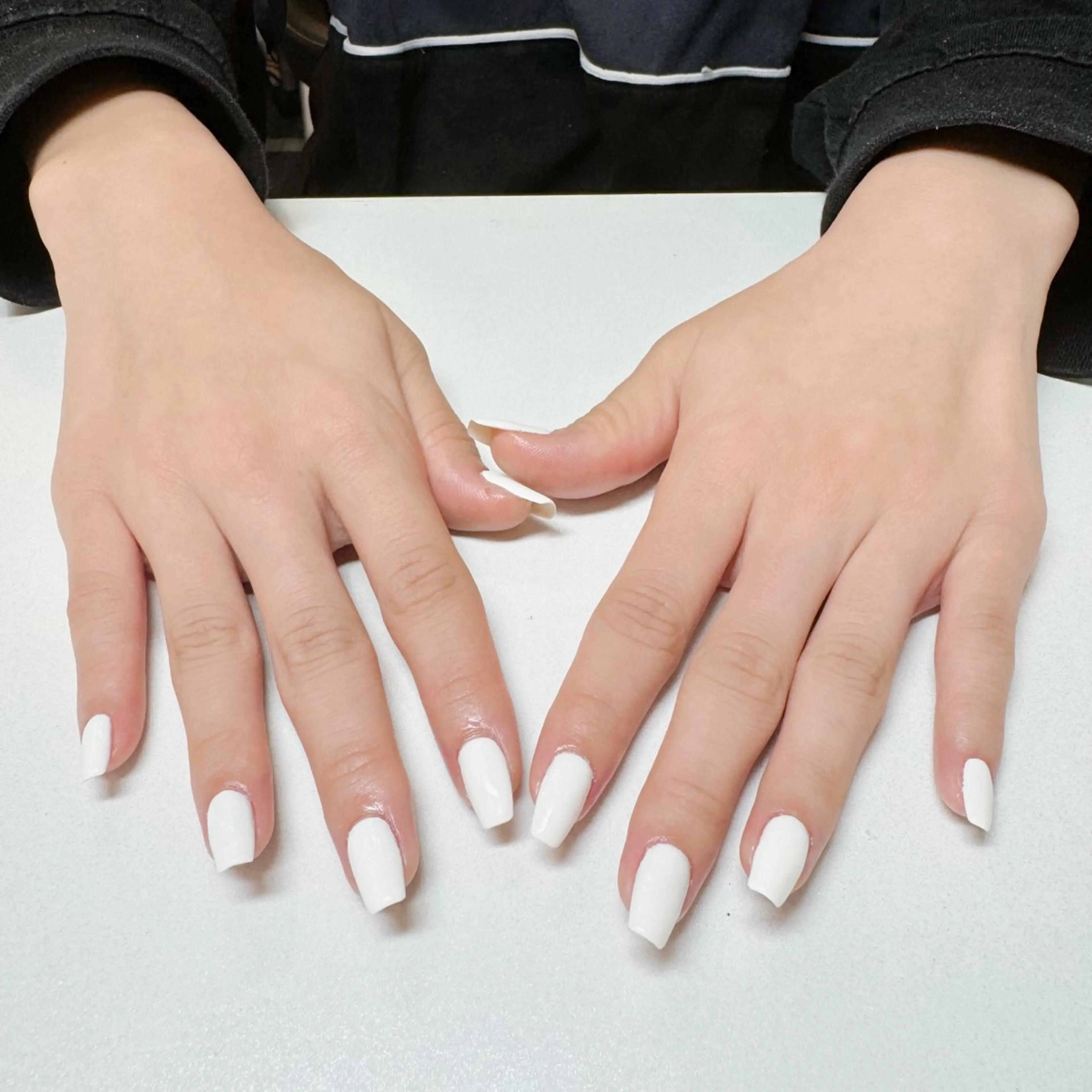 ネイル ワンカラーネイル ホワイト mieux nail aireiのネイルデザイン