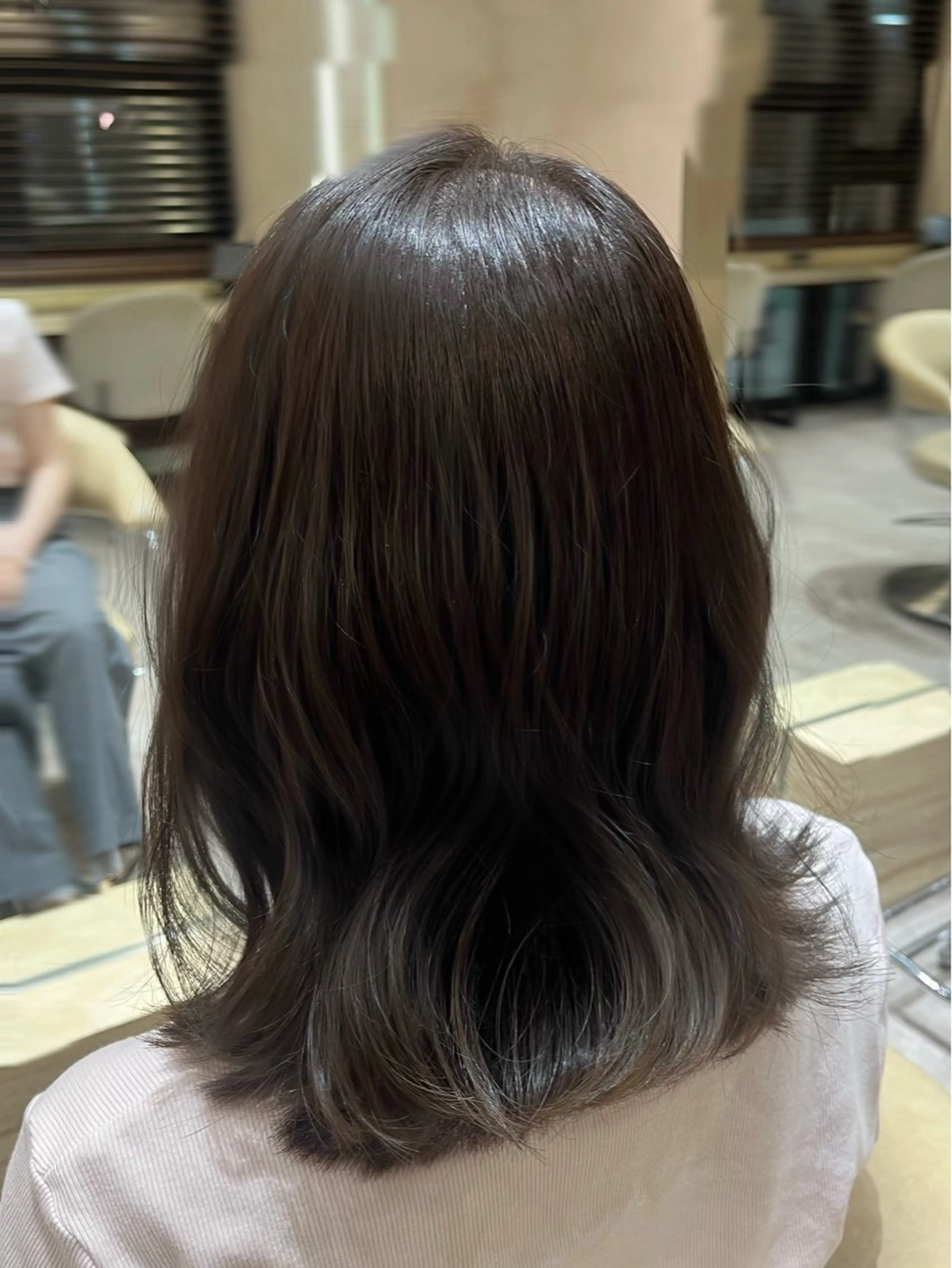 ミディアム カラー カット ヘアカラー ㊙️レイヤーカット 透明感カラーゆな㊙️のヘアスタイル