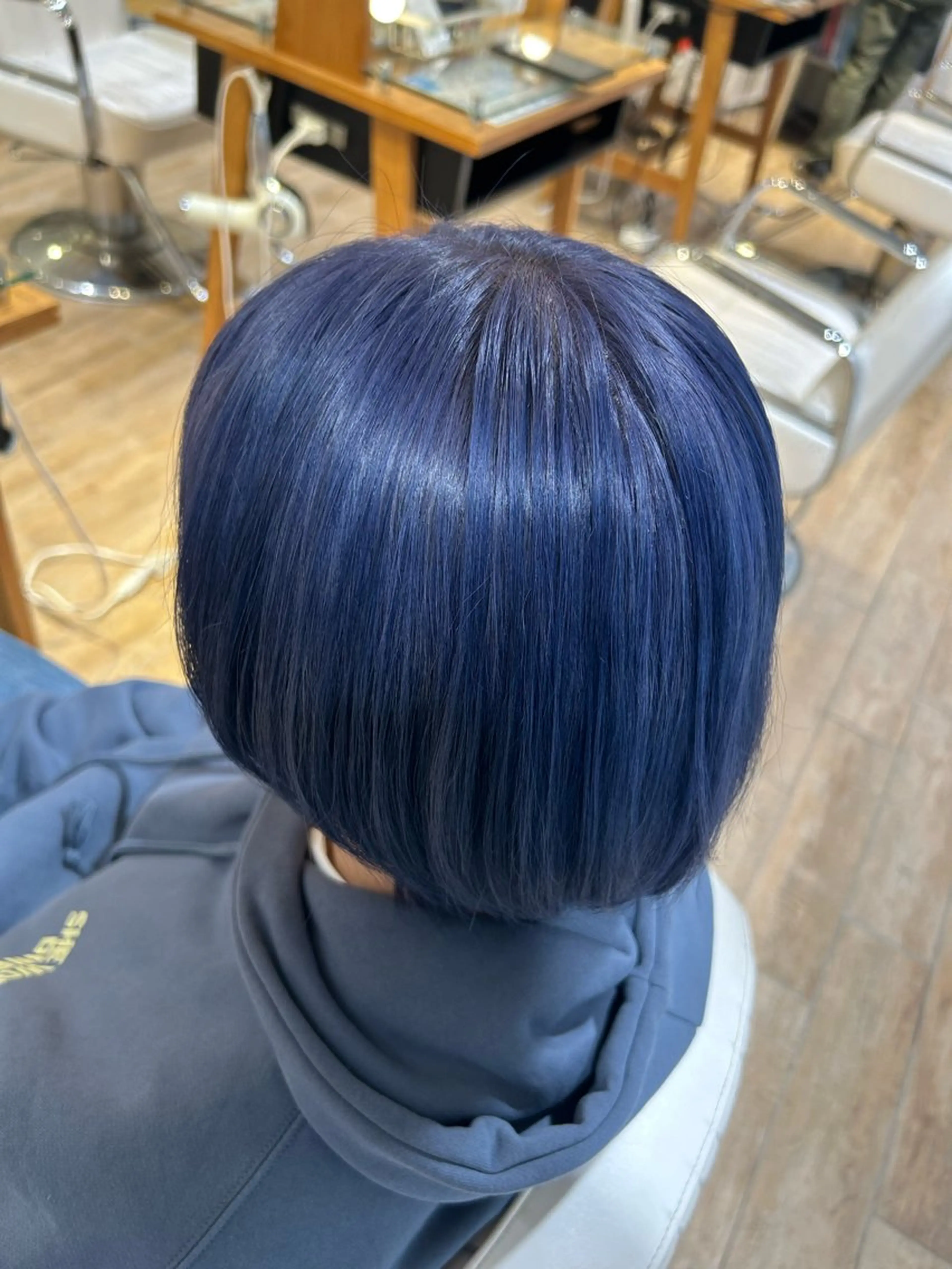 ショート ヘアカラー 志賀 菜妃のヘアスタイル