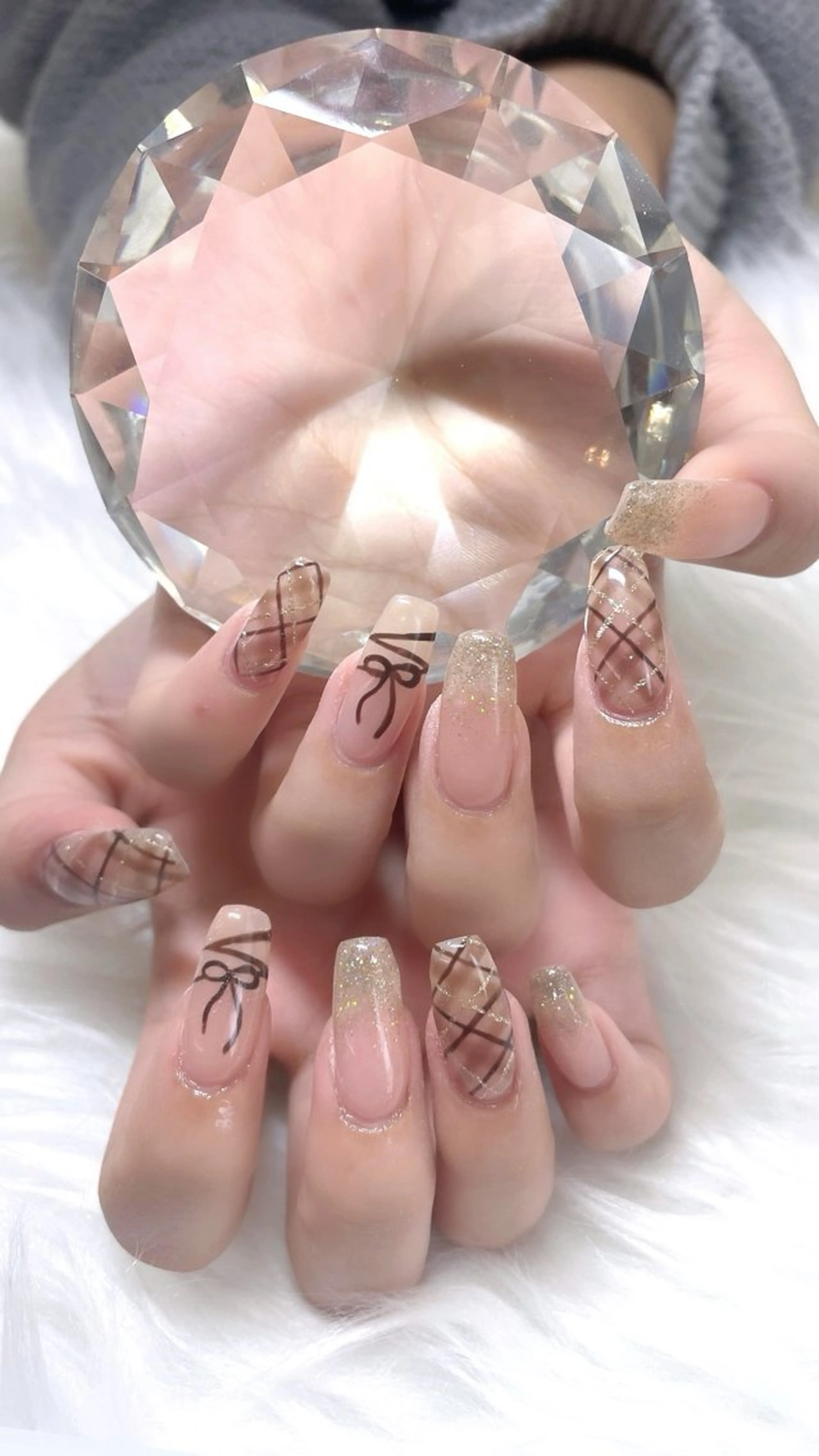 ネイル ブラウン リボン ハンドネイル e-up by boss所属・e-up nail Arisaのネイルデザイン