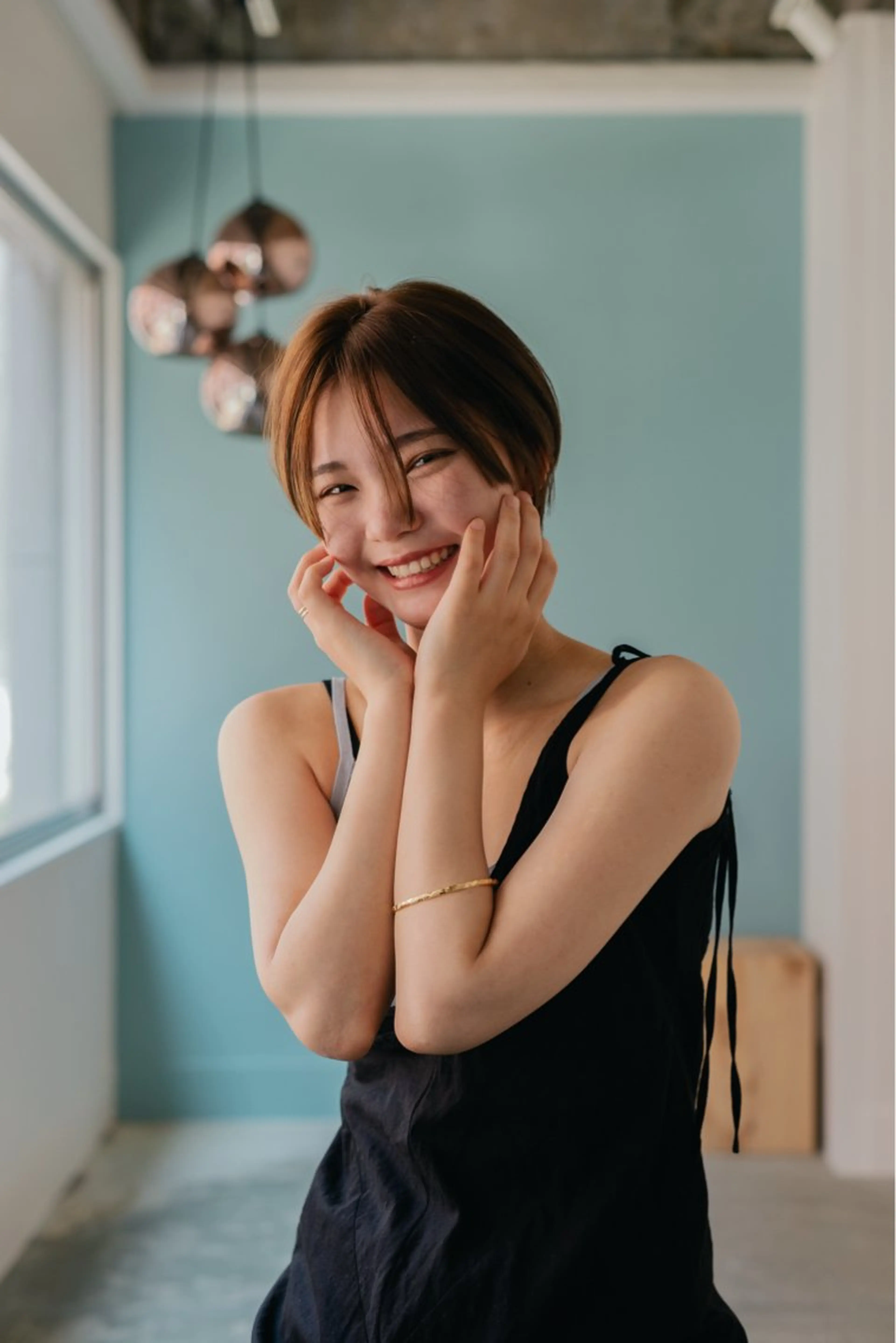 ショート カラー ツジガキ ユウスケのヘアスタイル