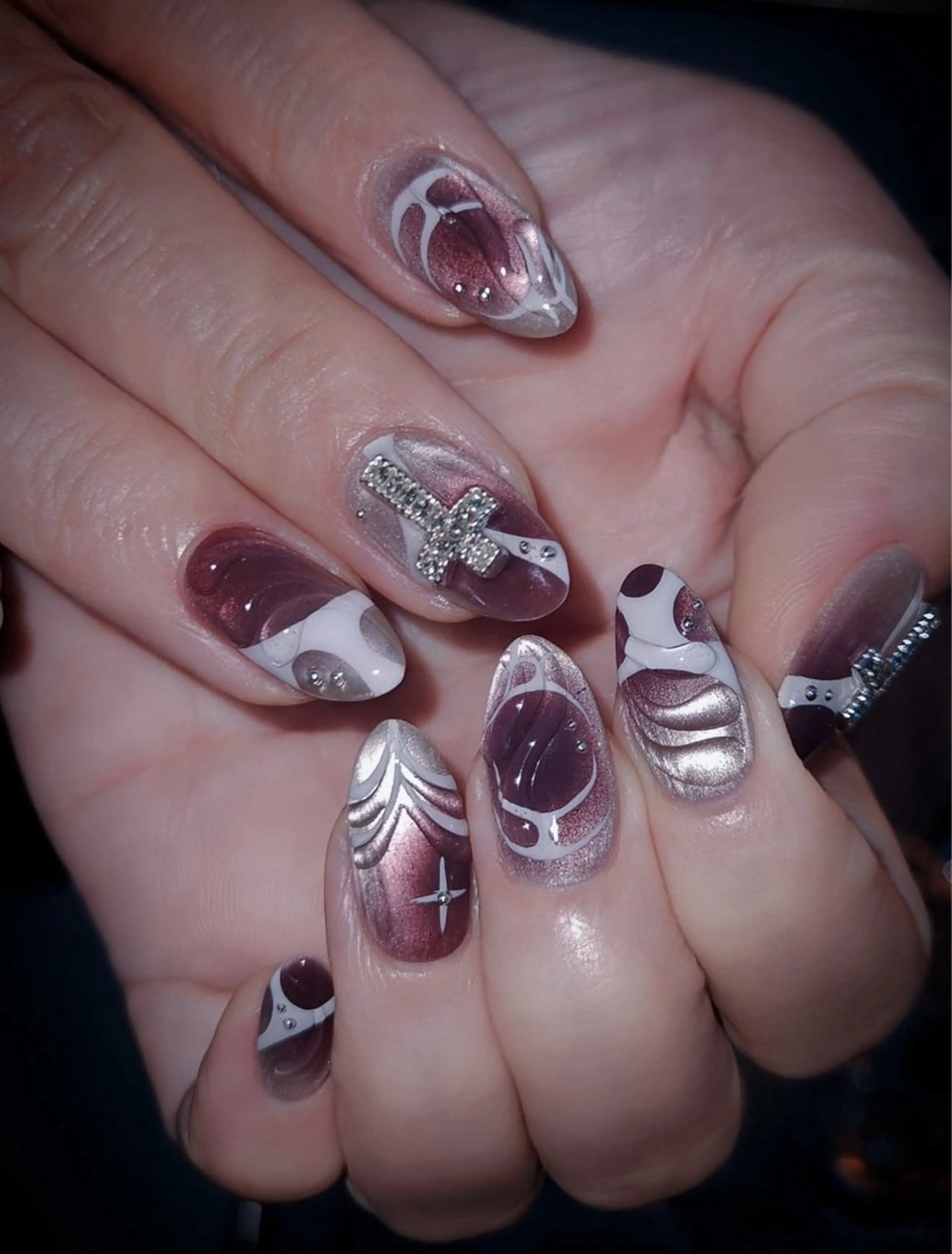 ネイル アニマル柄 オーロラネイル チークネイル フラッシュネイル ジェルネイル ハンドネイル Lina所属・Lina Nail Salonのネイルデザイン