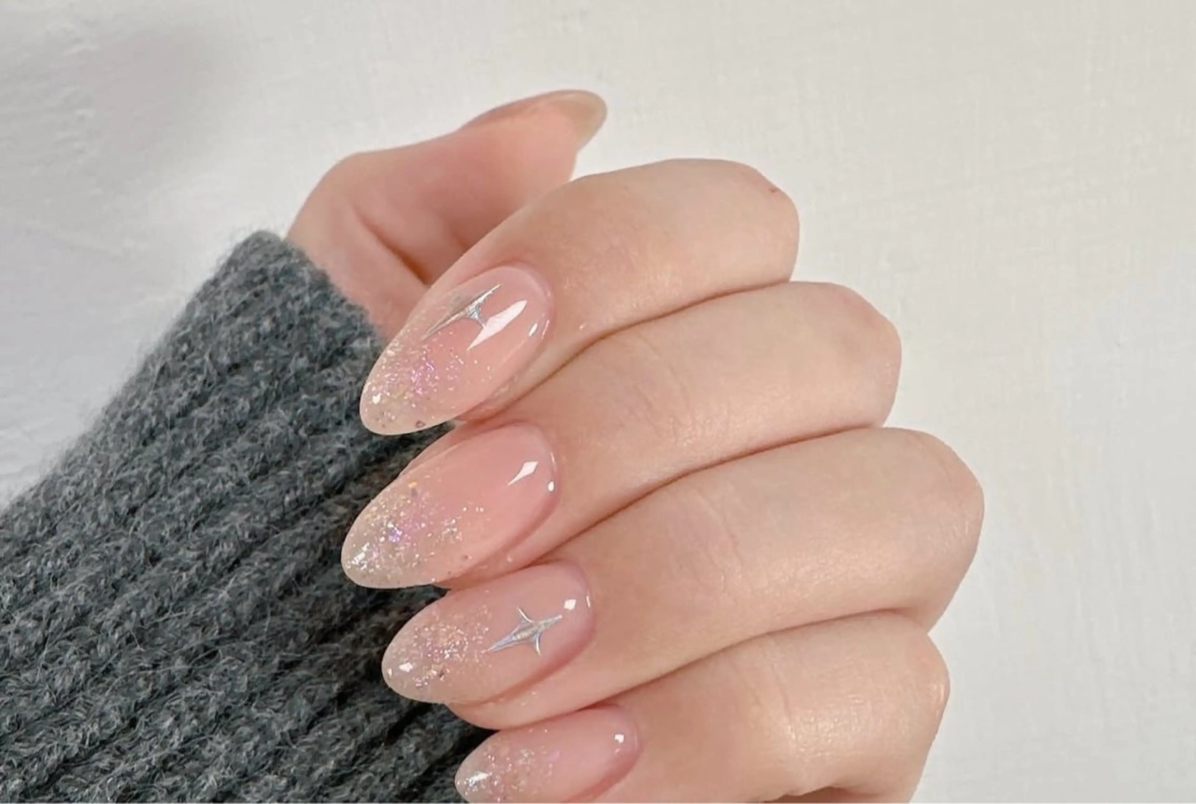 ネイル アートネイル オーロラネイル チークネイル フレンチネイル ガラスフレンチ ハンドネイル 🎀セ リ🎀のネイルデザイン