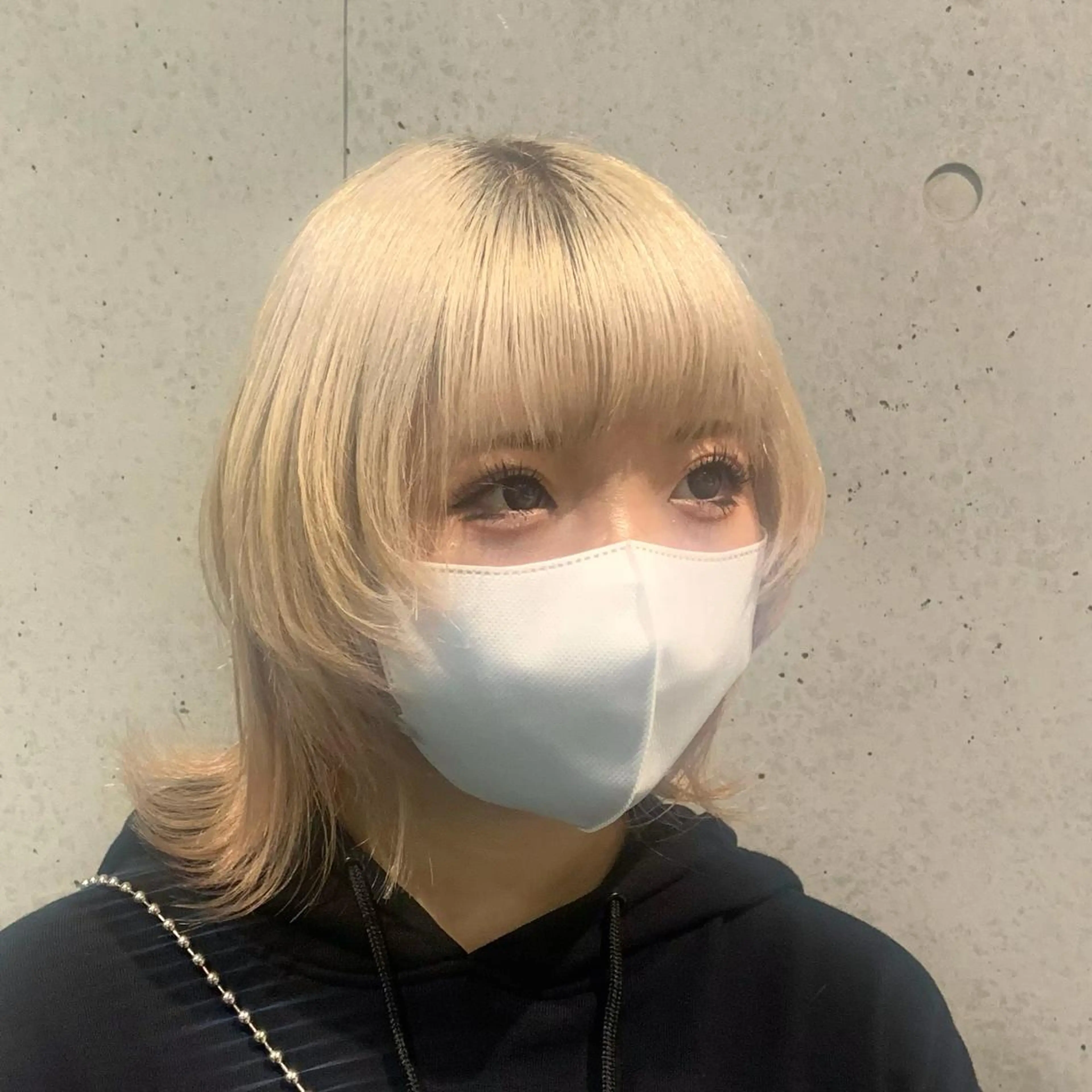 ミディアム カラー ヘアアレンジ ハイトーンカラー ボブ ウルフカット アニメ髪・ウルフ🦇 樋口莉夏のヘアスタイル