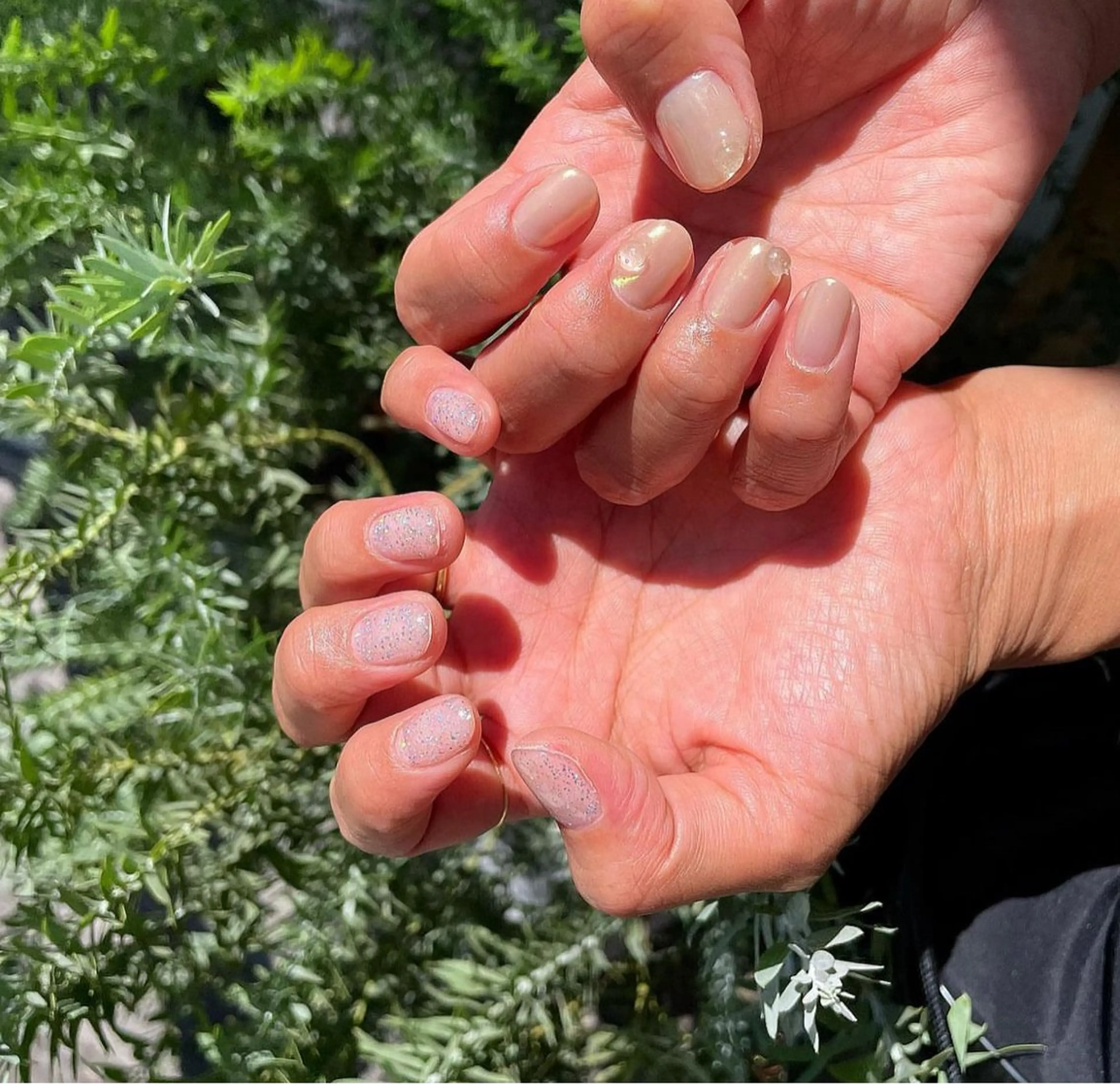 ネイル オーロラネイル ラメ(グリッター) ミラーネイル ハンドネイル tamu nail 　金町のネイルデザイン