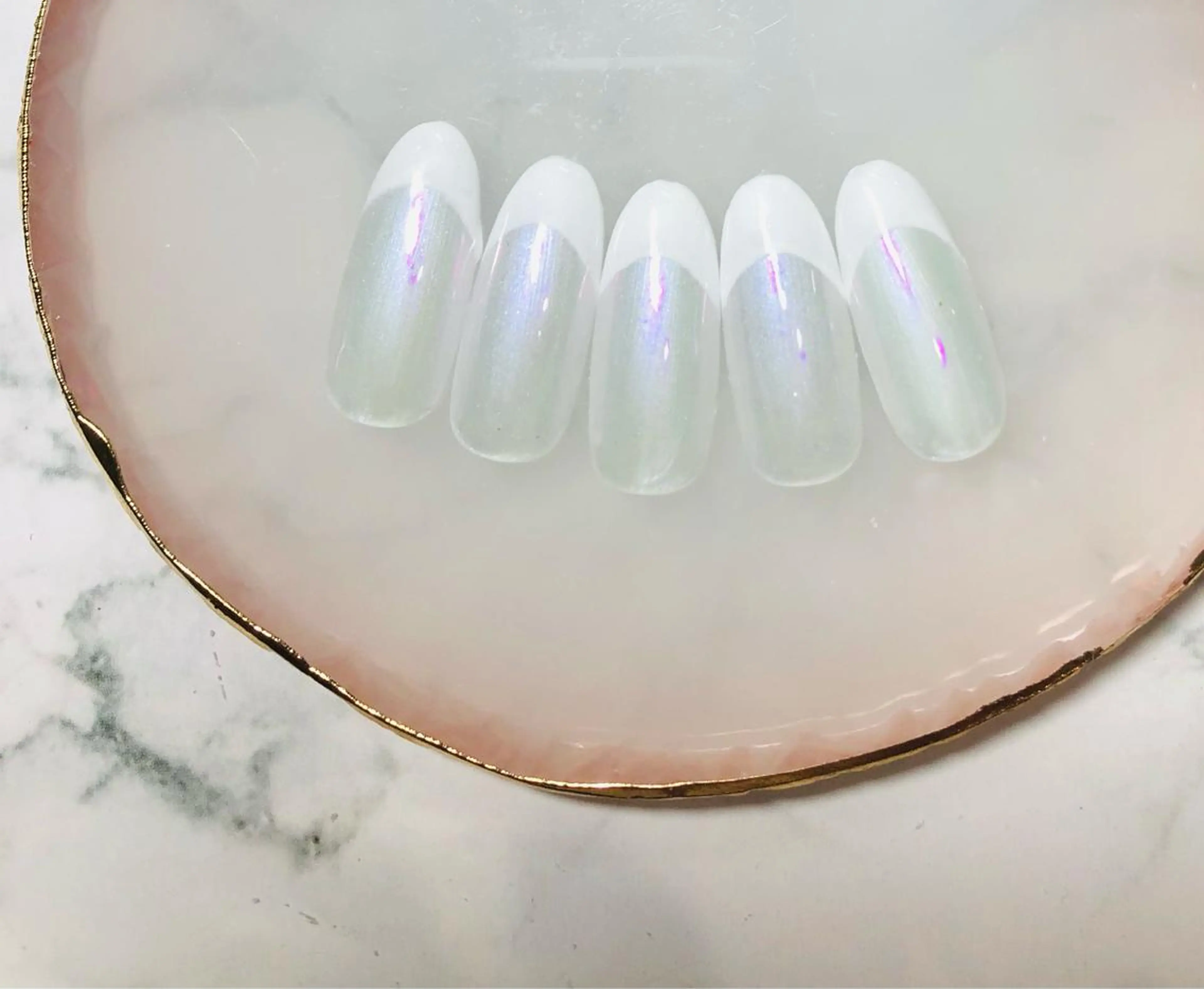 ネイル ニュアンスネイル H3(エイチスリー)所属・H3 hitoのネイルデザイン