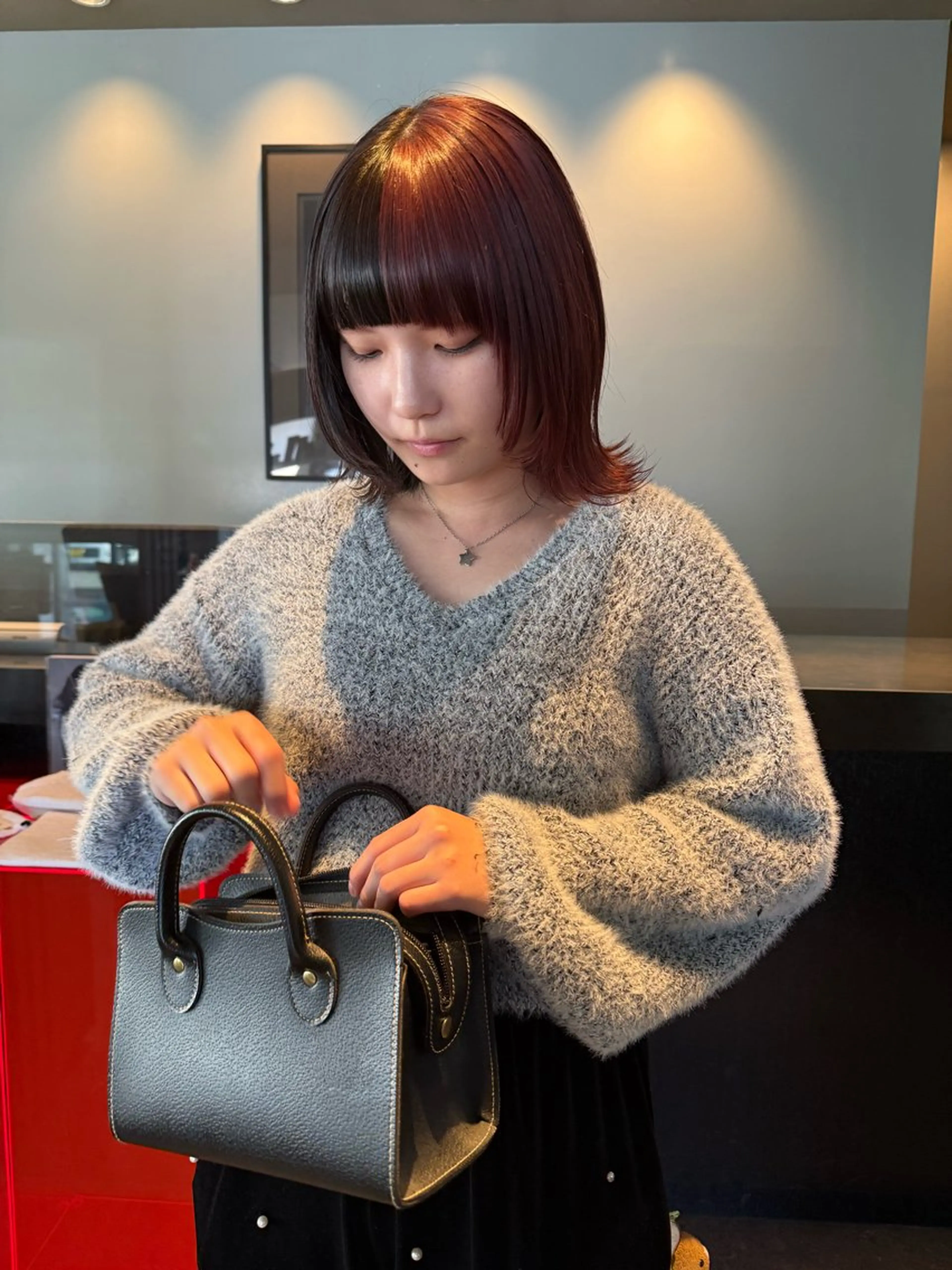 ミディアム カラー LECLAIRE所属・加藤 李奈のエステ・リラクイメージ