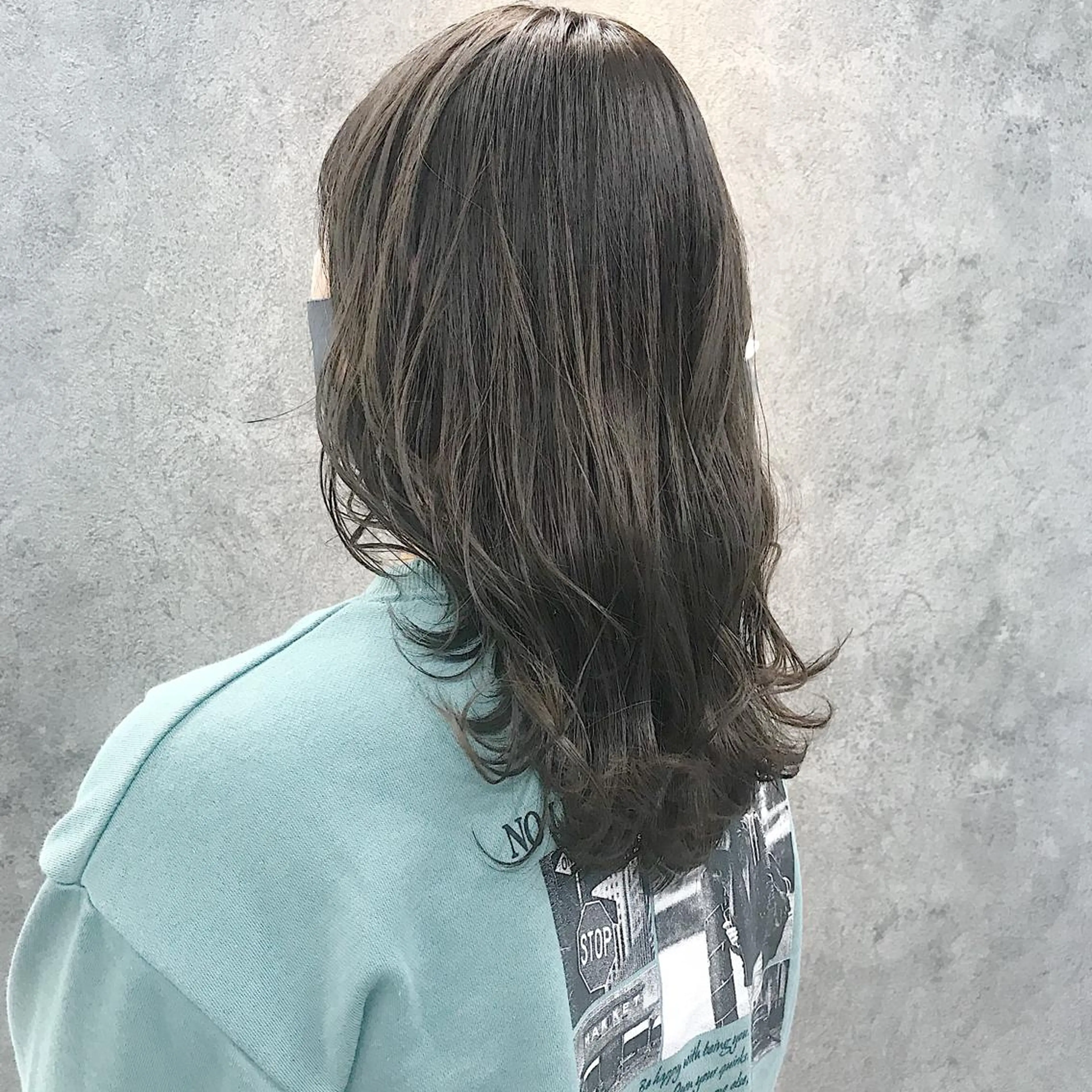 セミロング カット ヘアカラー トリートメント 所渉/韓国レイヤー /ウルフカットのヘアスタイル