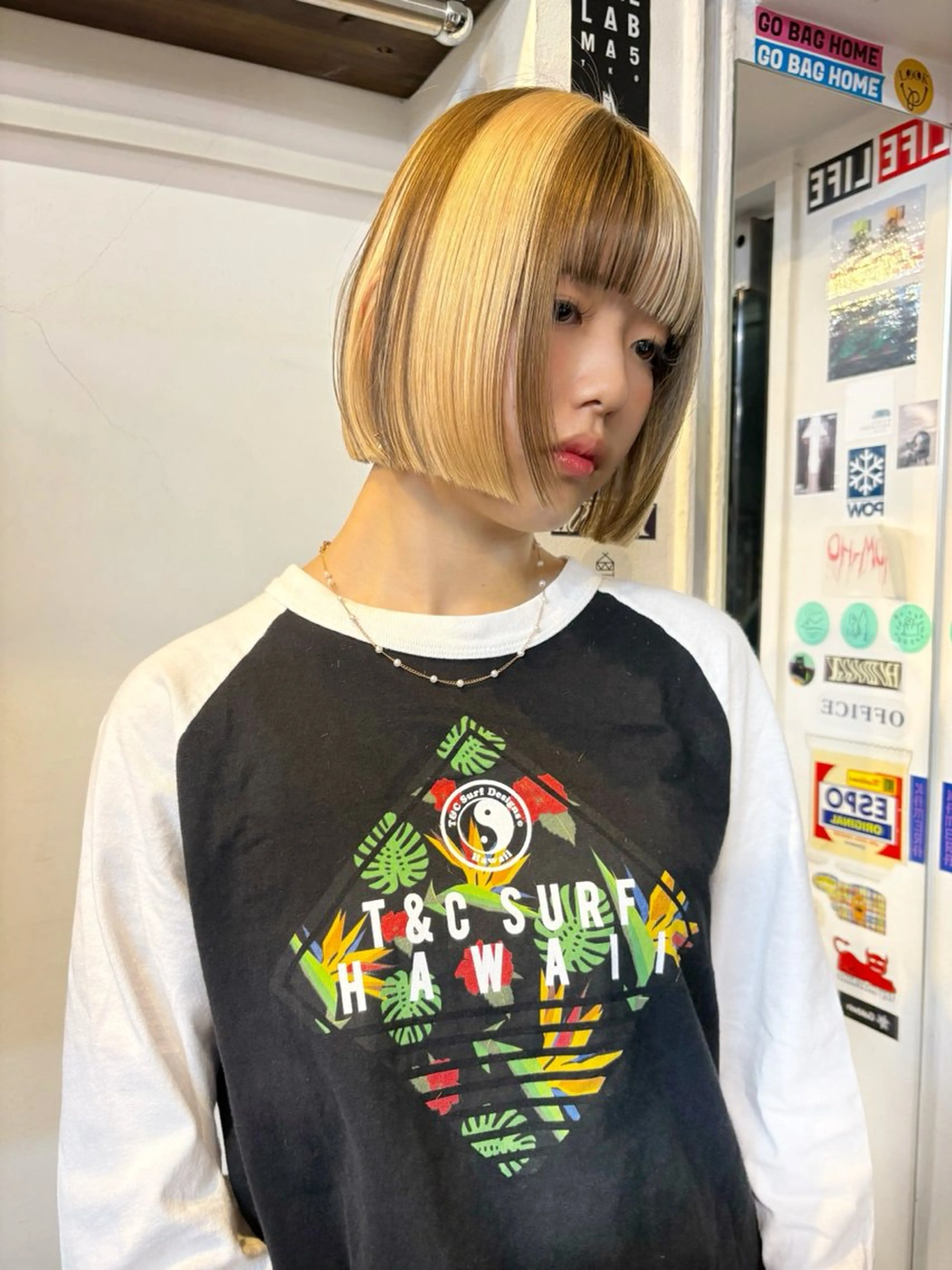 ミディアム カラー ぱつっとボブ/ natsukiのヘアスタイル