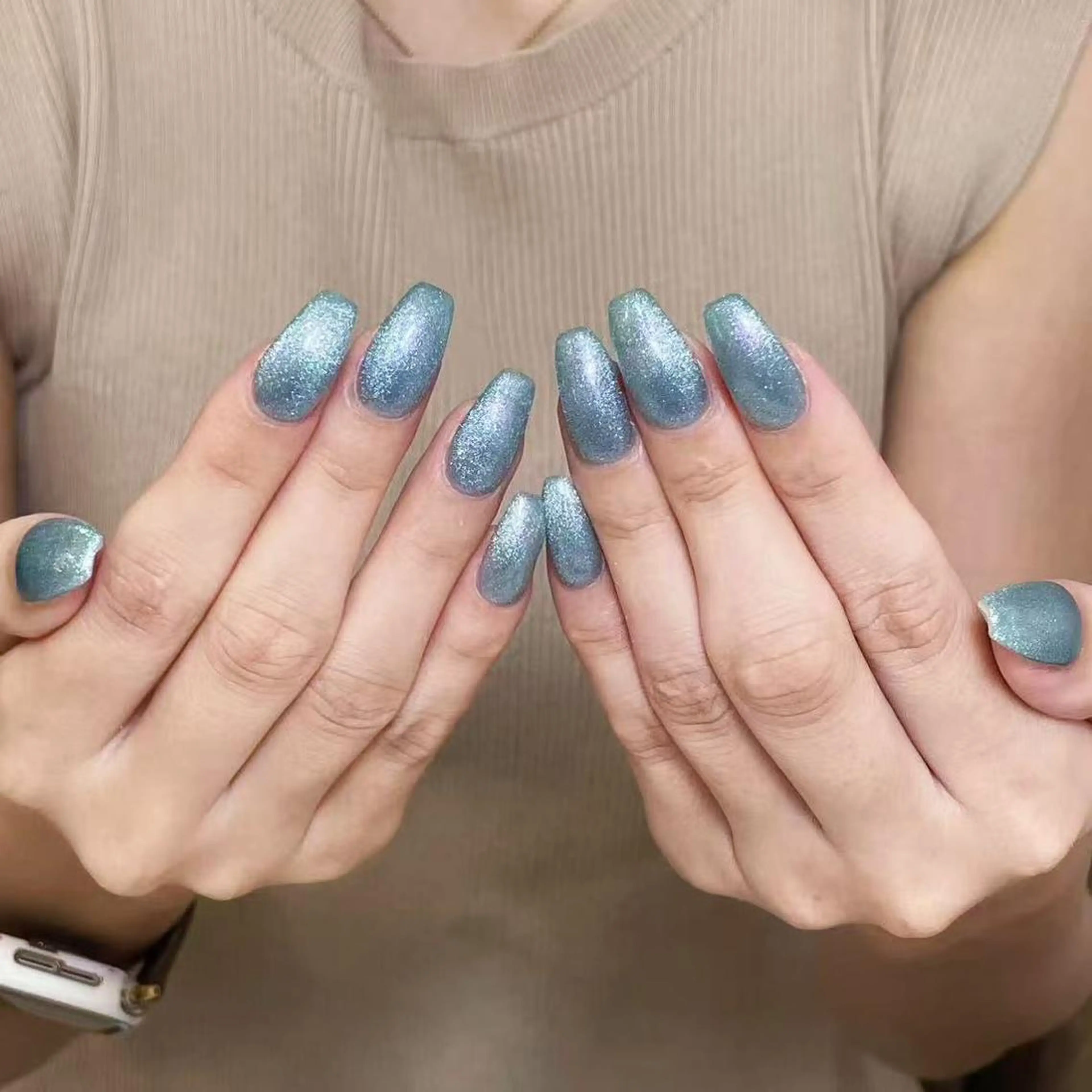 ネイル アートネイル オーロラネイル ガーリー キラキラネイル マグネットネイル ハンドネイル YOYO 💅のネイルデザイン