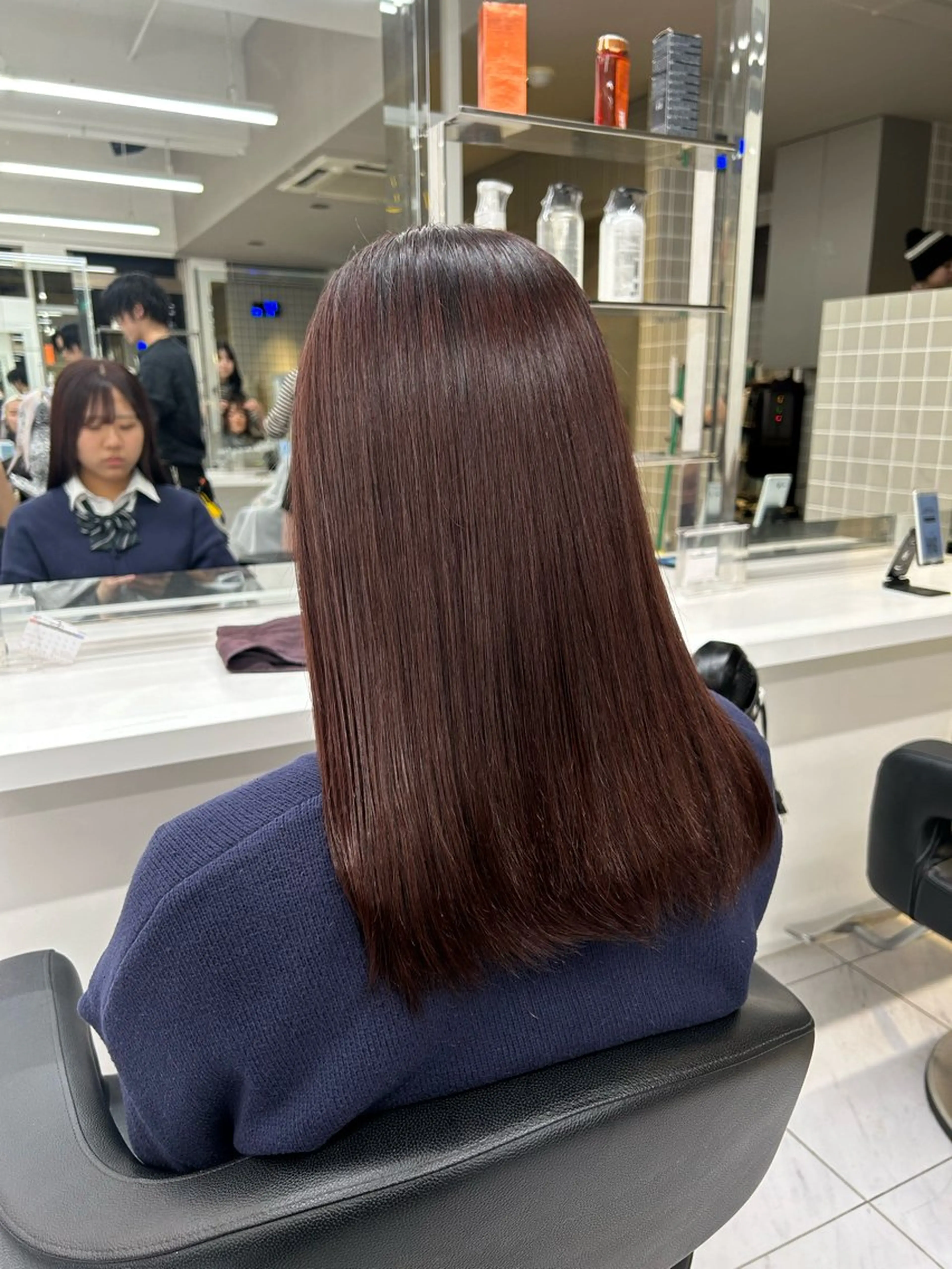 カラー カット ヘアカラー トリートメント ベージュ／ピンク【く すみカラー】レイヤーのヘアスタイル