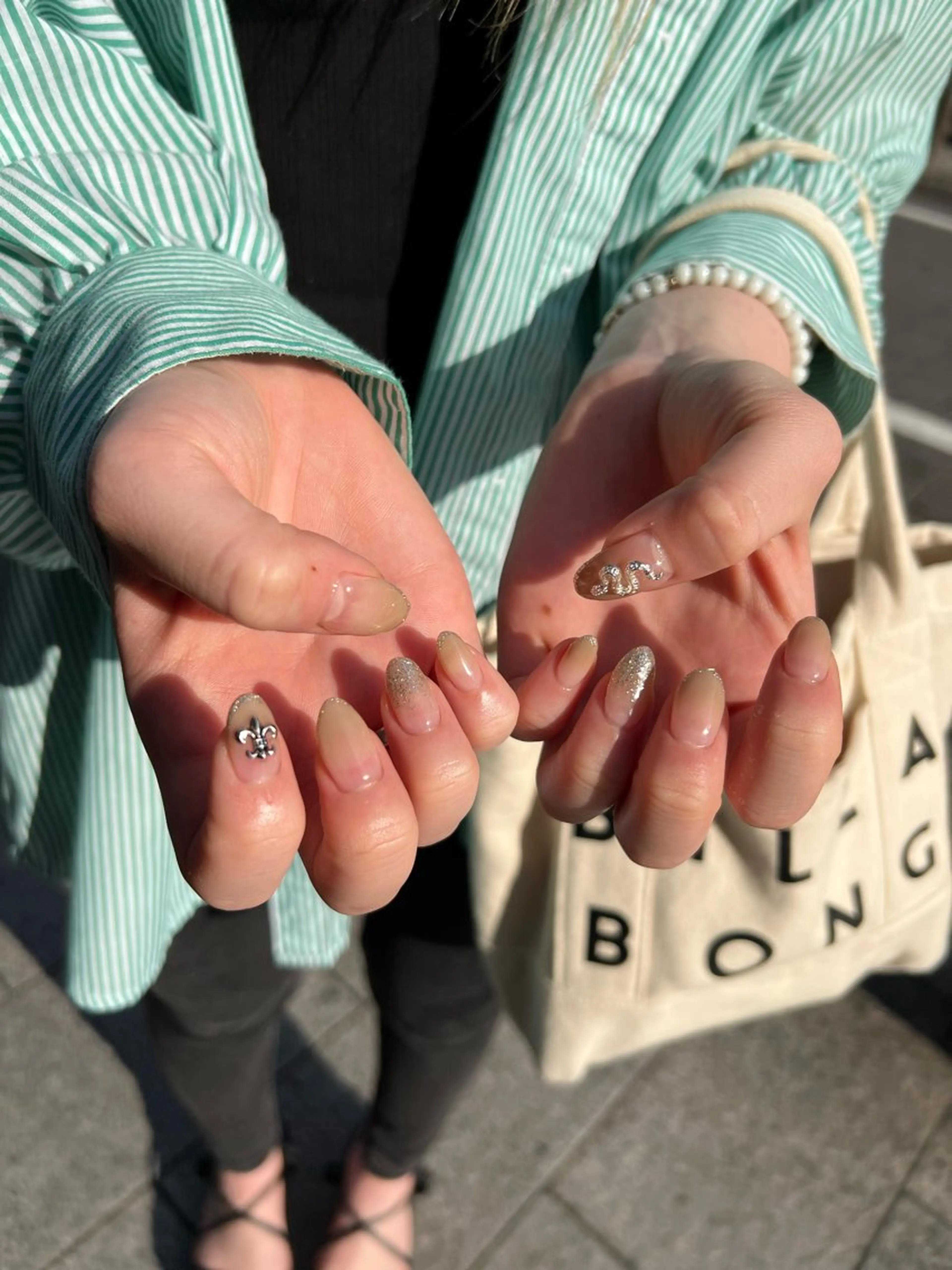 ネイル ハンドネイル zir  nail 🕊️💗RIOのネイルデザイン