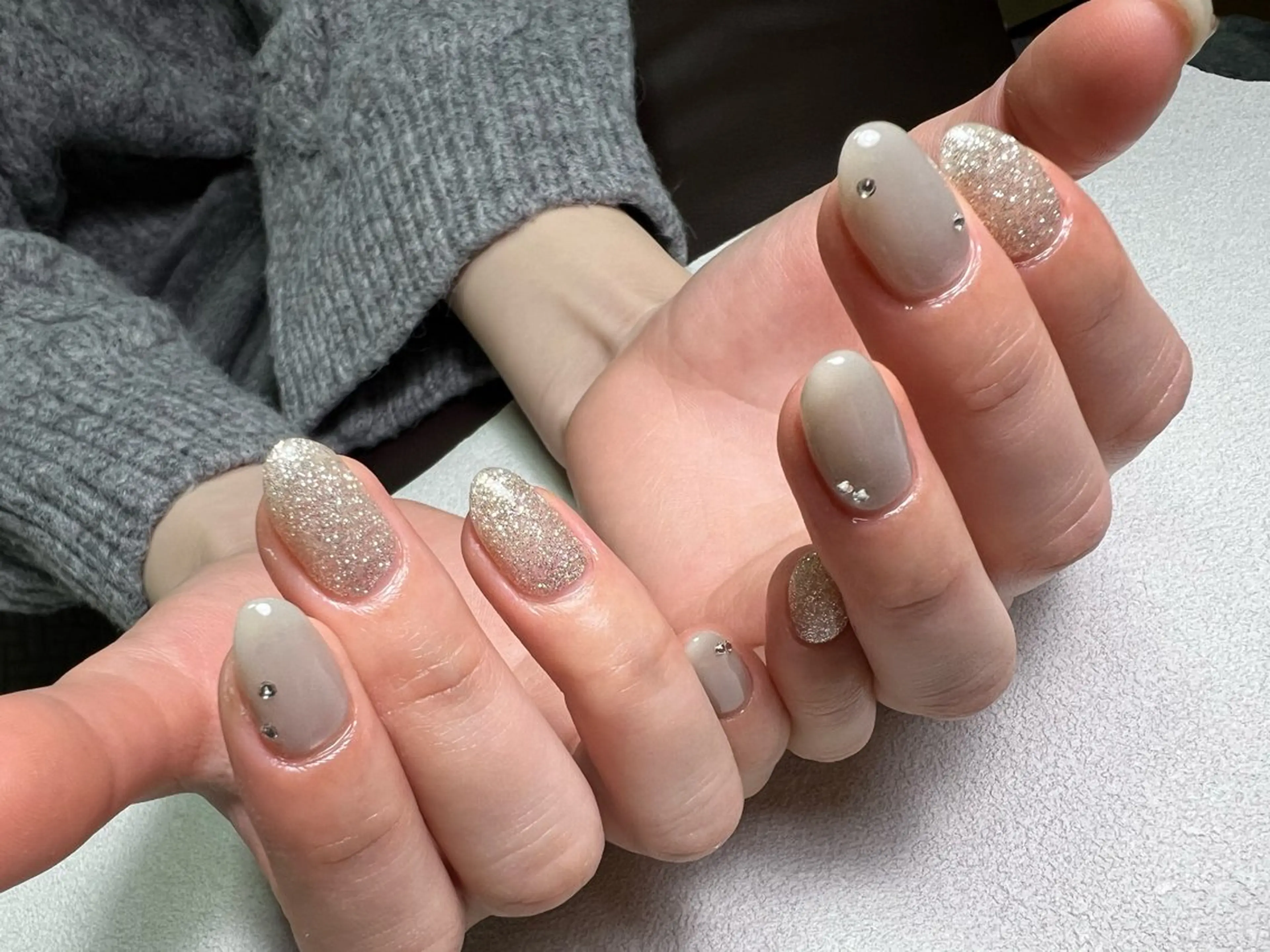 ネイル ストーンネイル ハンドネイル private salon Lem.所属・Lem. Sayaのネイルデザイン