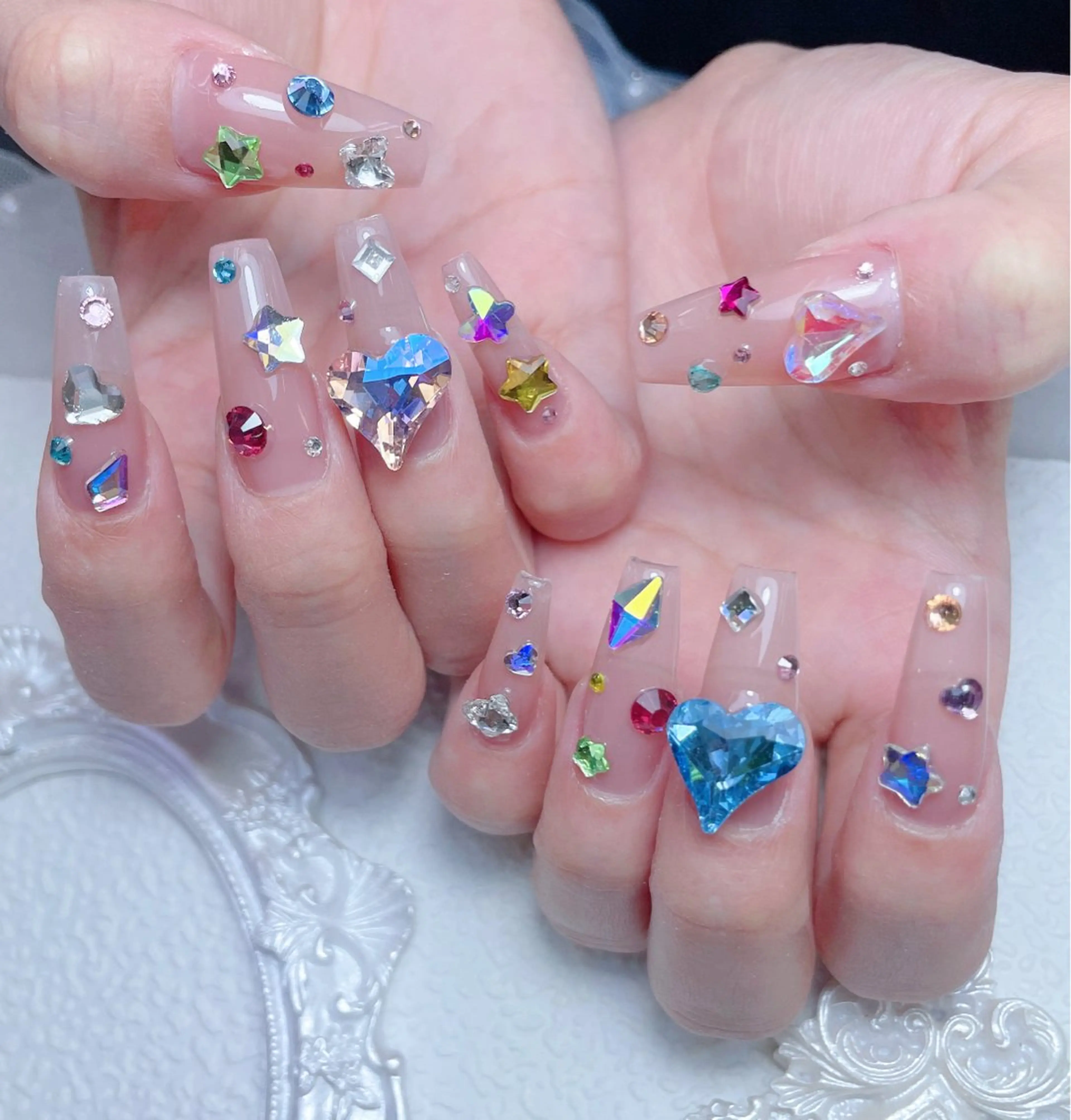 ネイル アートネイル 韓国ネイル 水色 ロングネイル マグネットネイル ハンドネイル ハンドケア NailDemure 【銀座店】のネイルデザイン